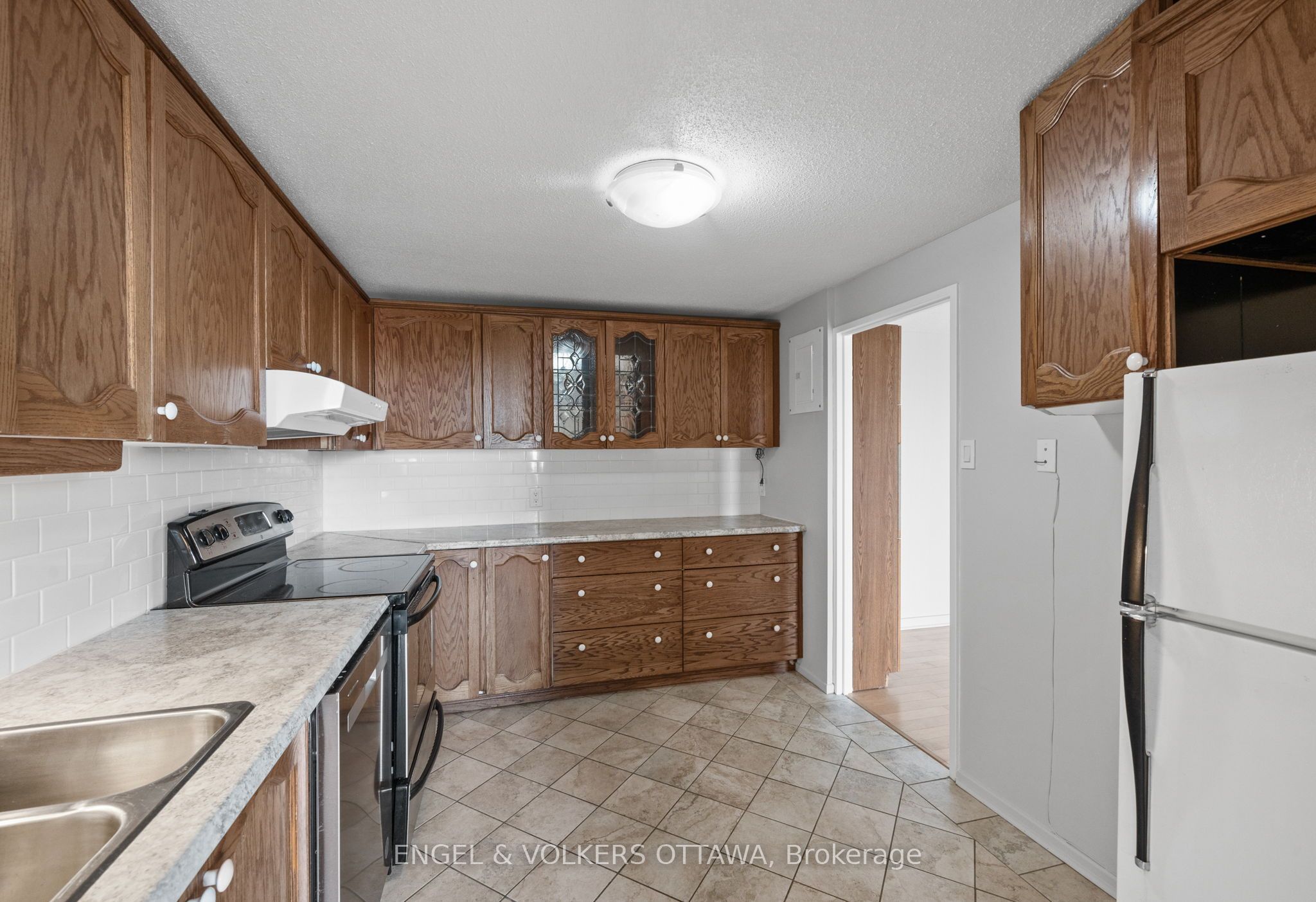 1465 Baseline Road 1206 Property Photo 21