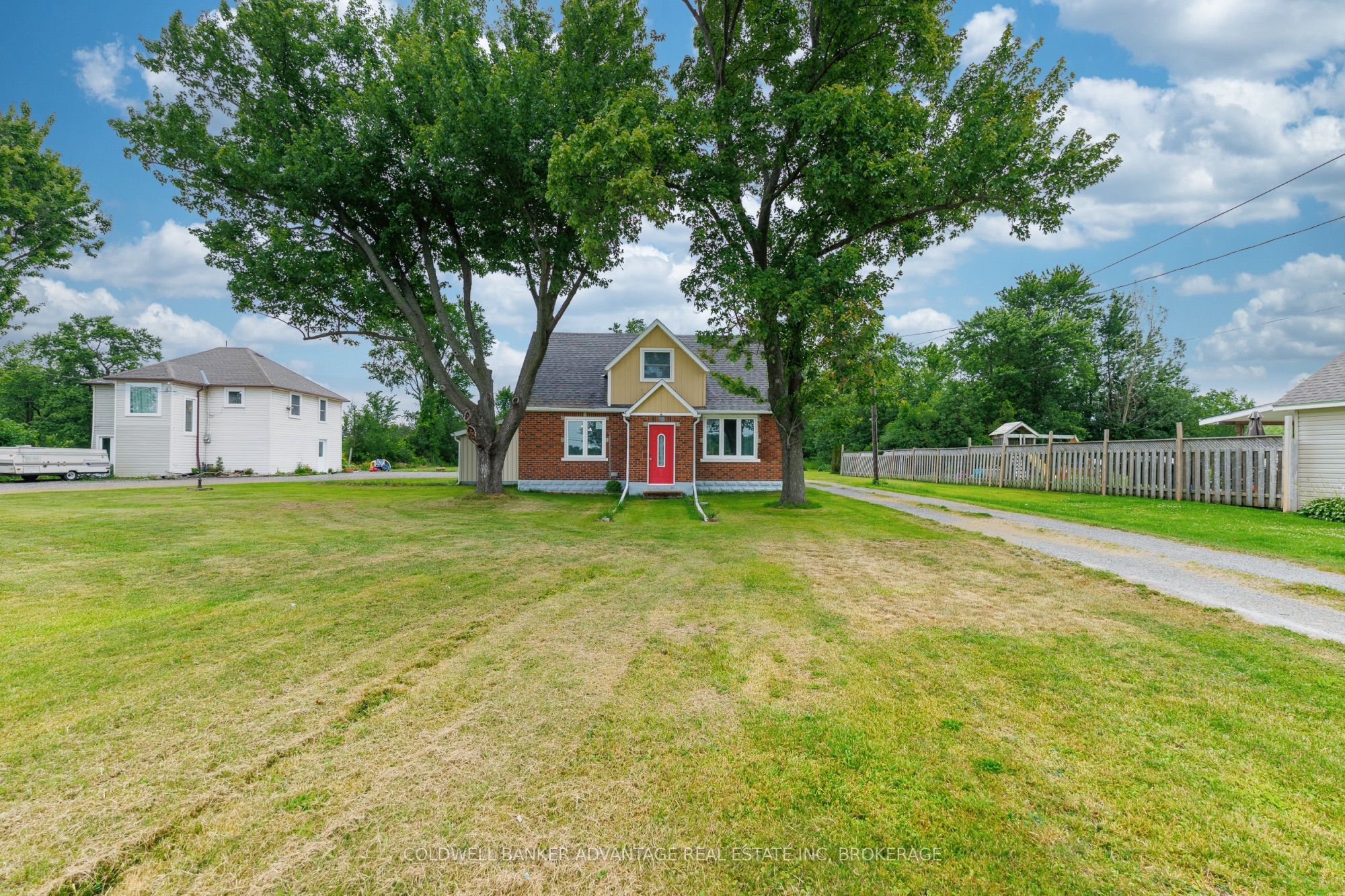 2592 3 Highway Property Photo 2