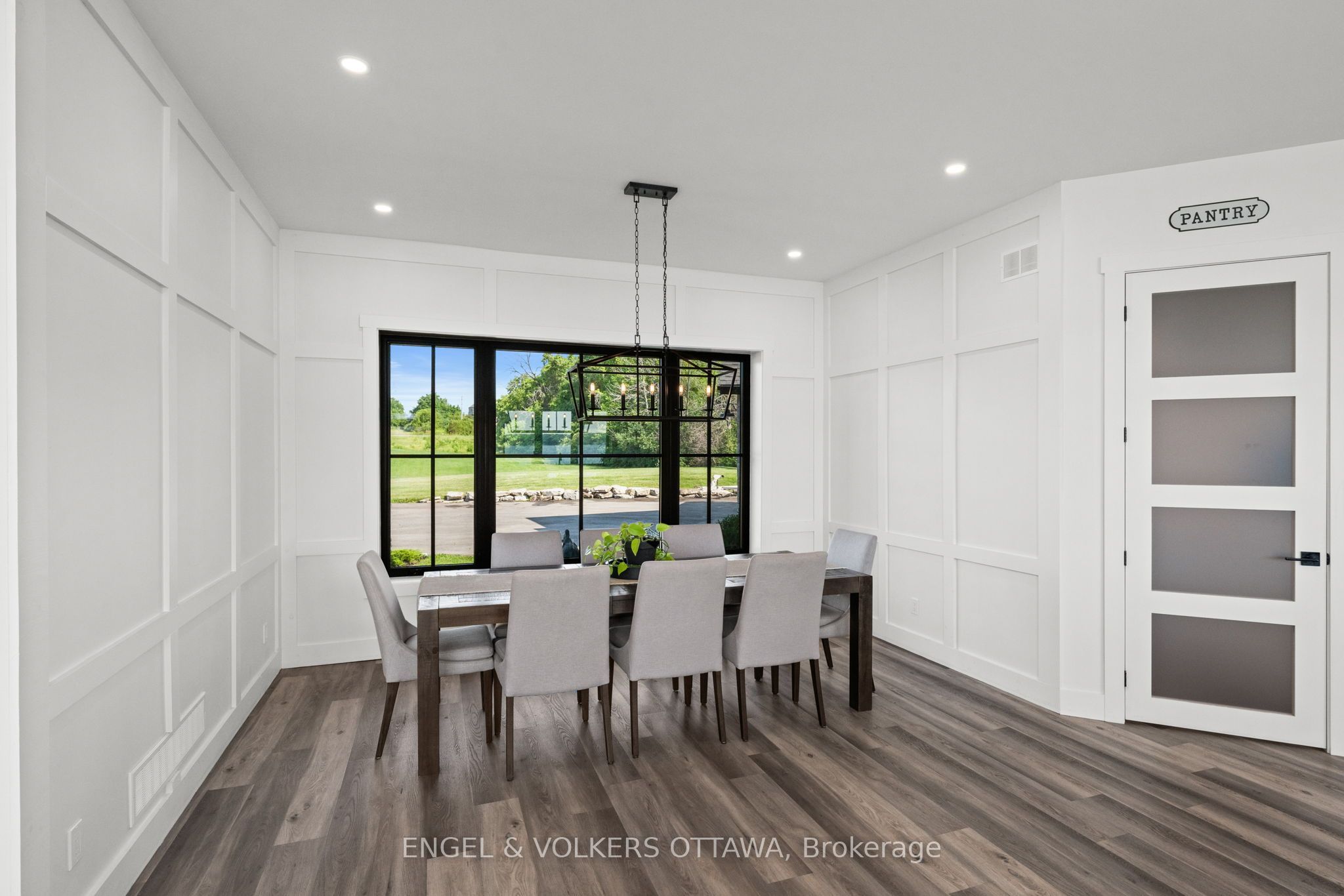5 Shoreside Way Property Photo 9