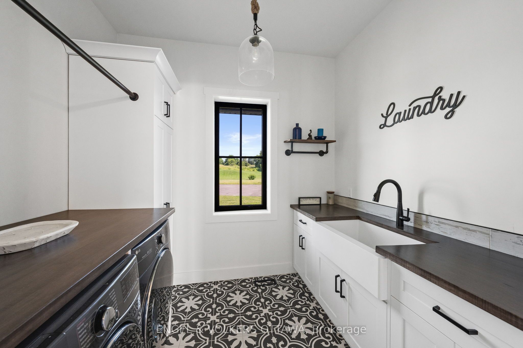 5 Shoreside Way Property Photo 19