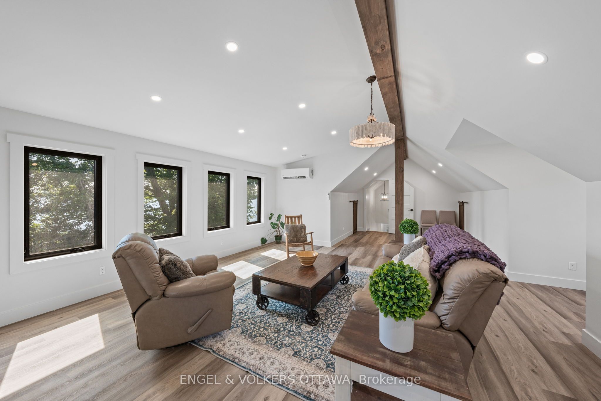 5 Shoreside Way Property Photo 21