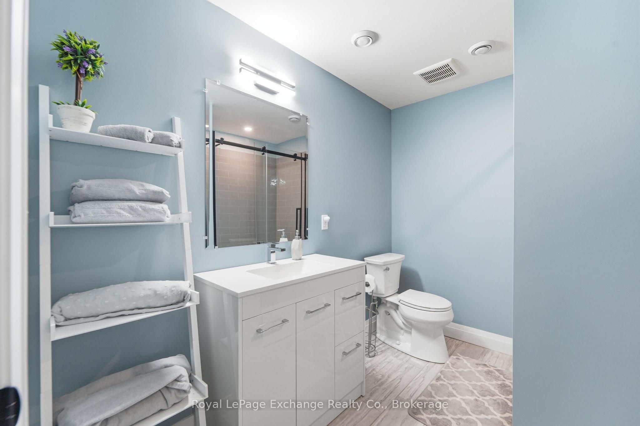 593 Morrison Crescent Property Photo 32