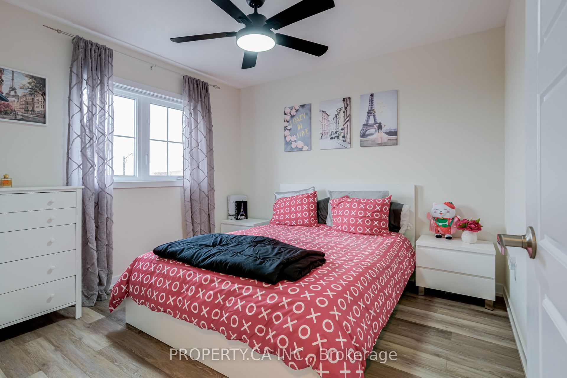 176 Whithorn Crescent Property Photo 12