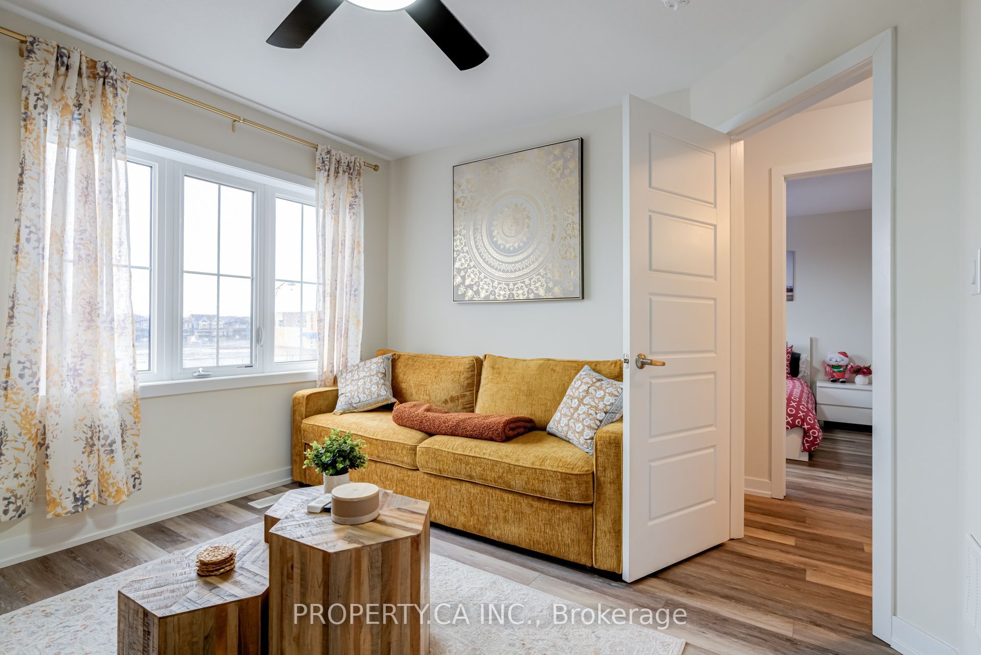 176 Whithorn Crescent Property Photo 13