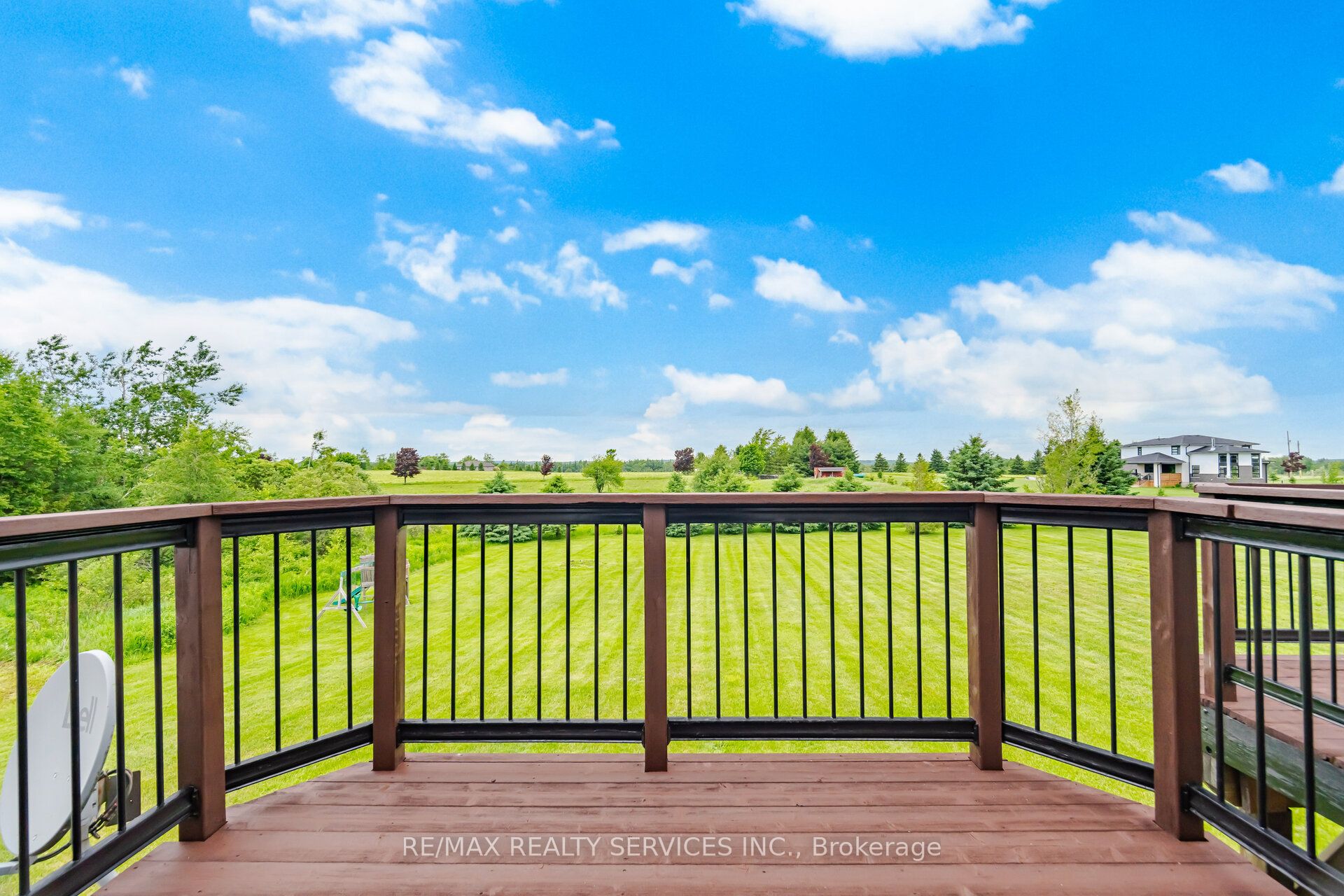 386113 20 Side Road Property Photo 23