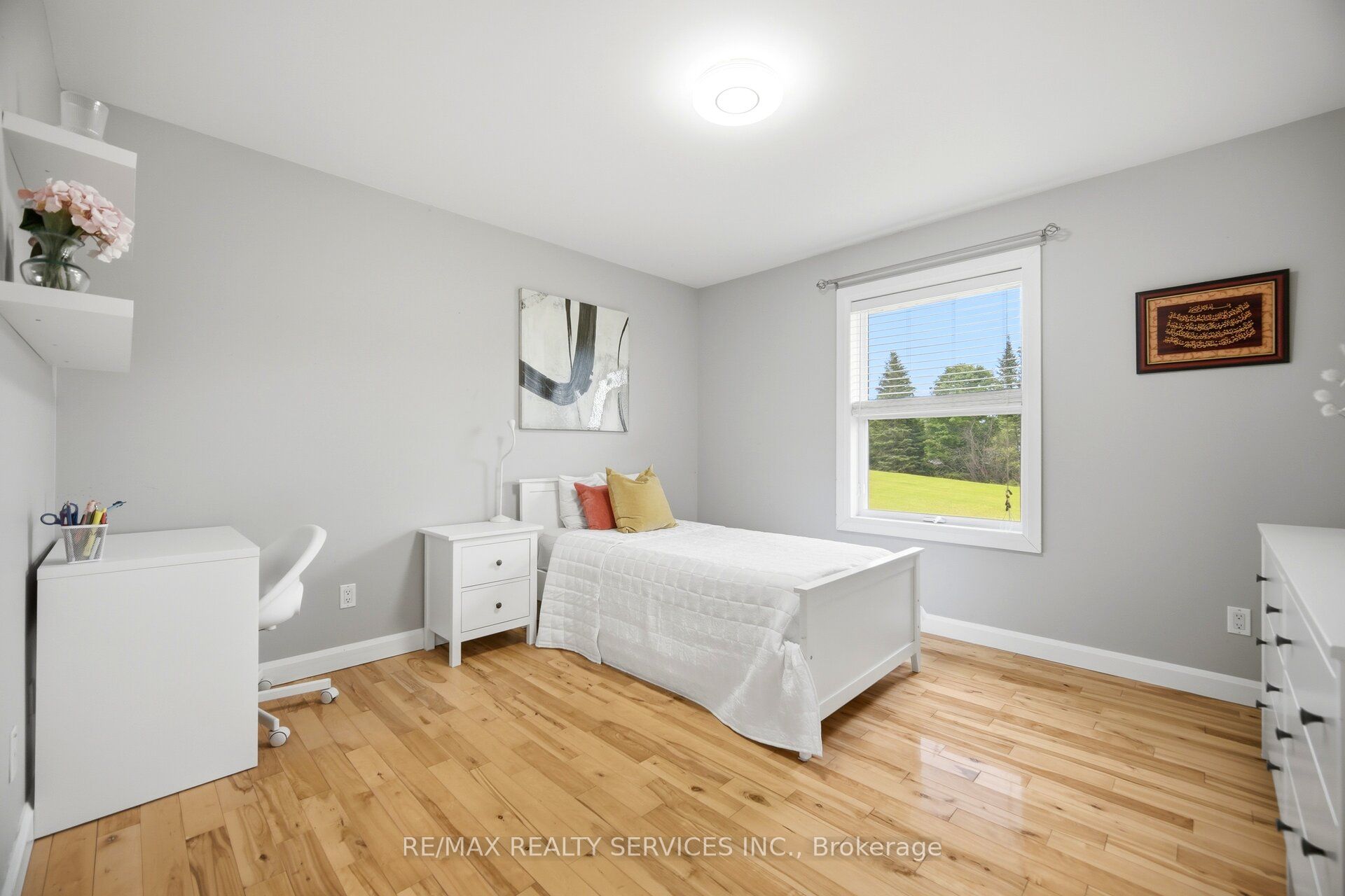 386113 20 Side Road Property Photo 26