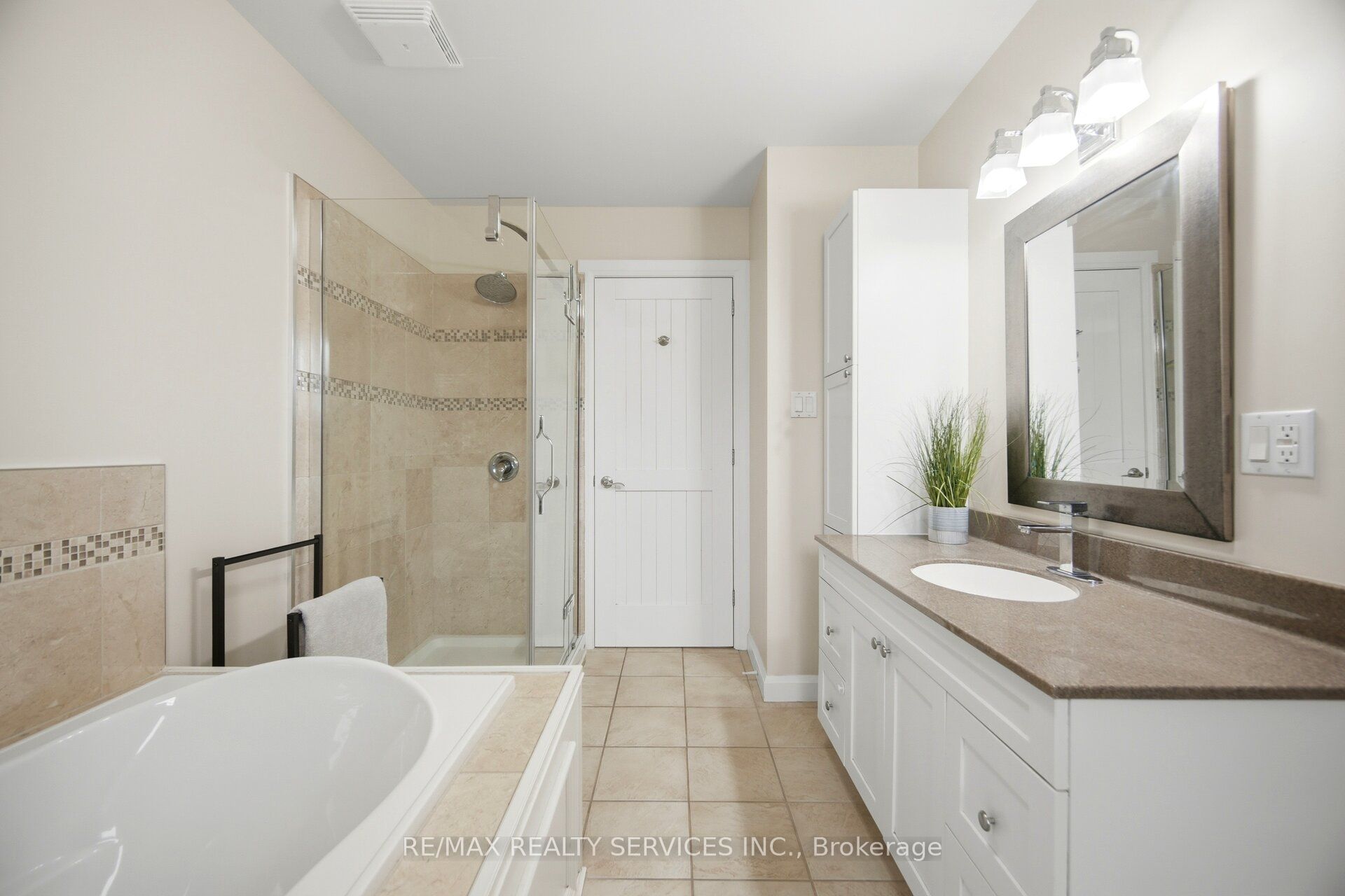 386113 20 Side Road Property Photo 29