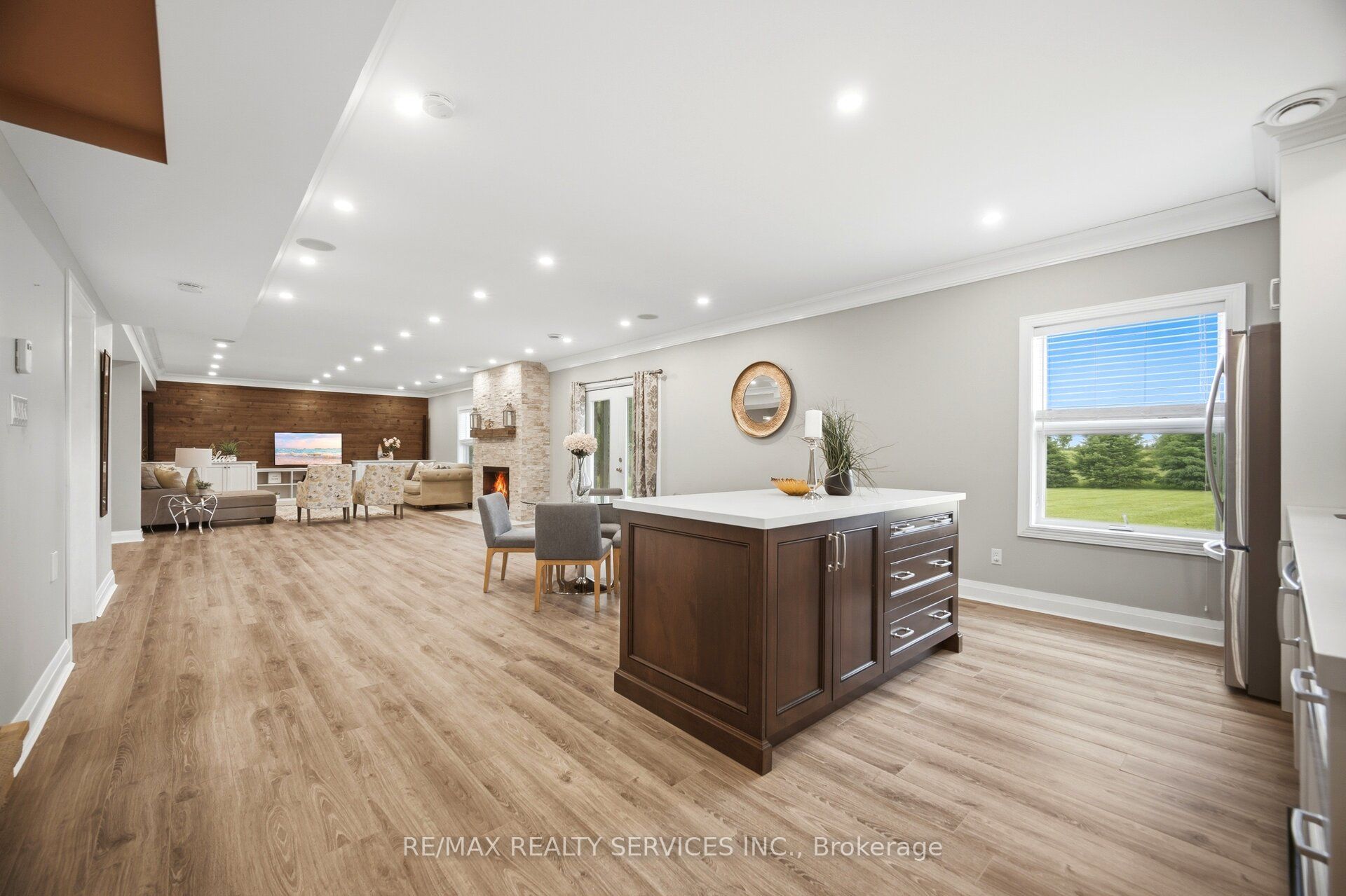 386113 20 Side Road Property Photo 34