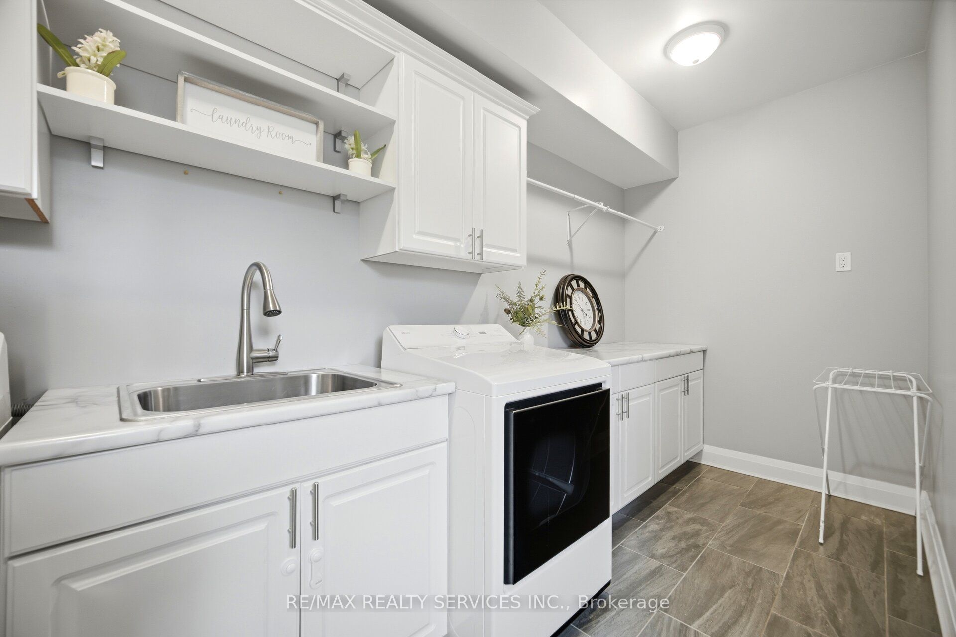 386113 20 Side Road Property Photo 45