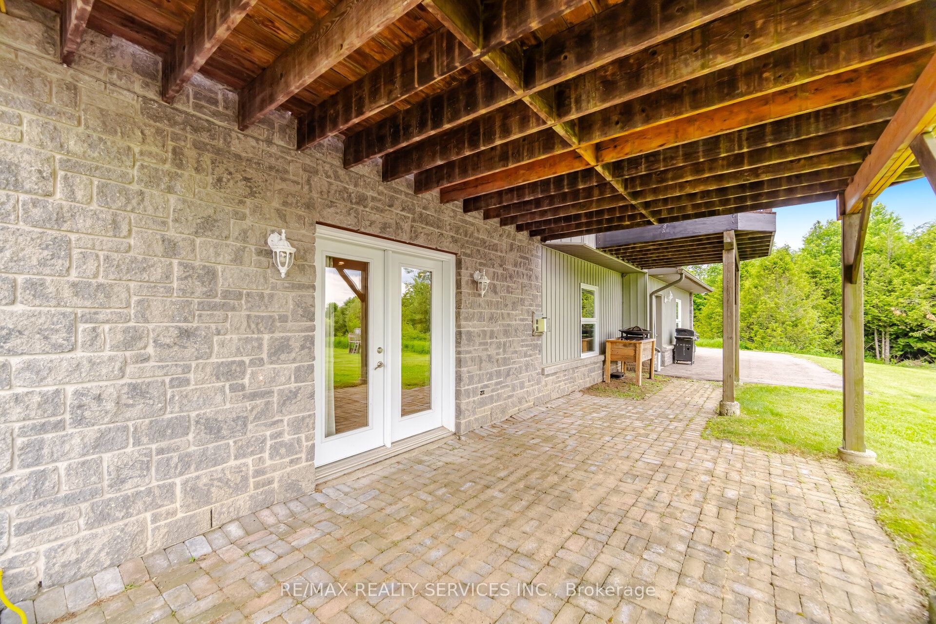 386113 20 Side Road Property Photo 46