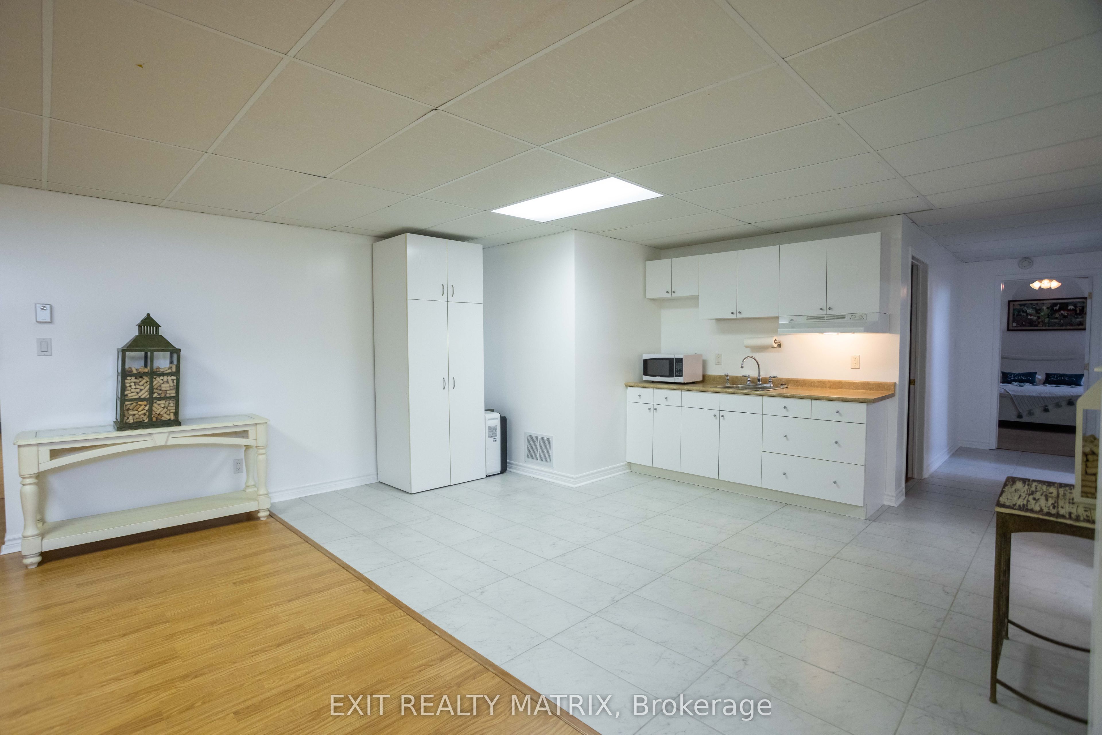649 500 Route E Property Photo 37