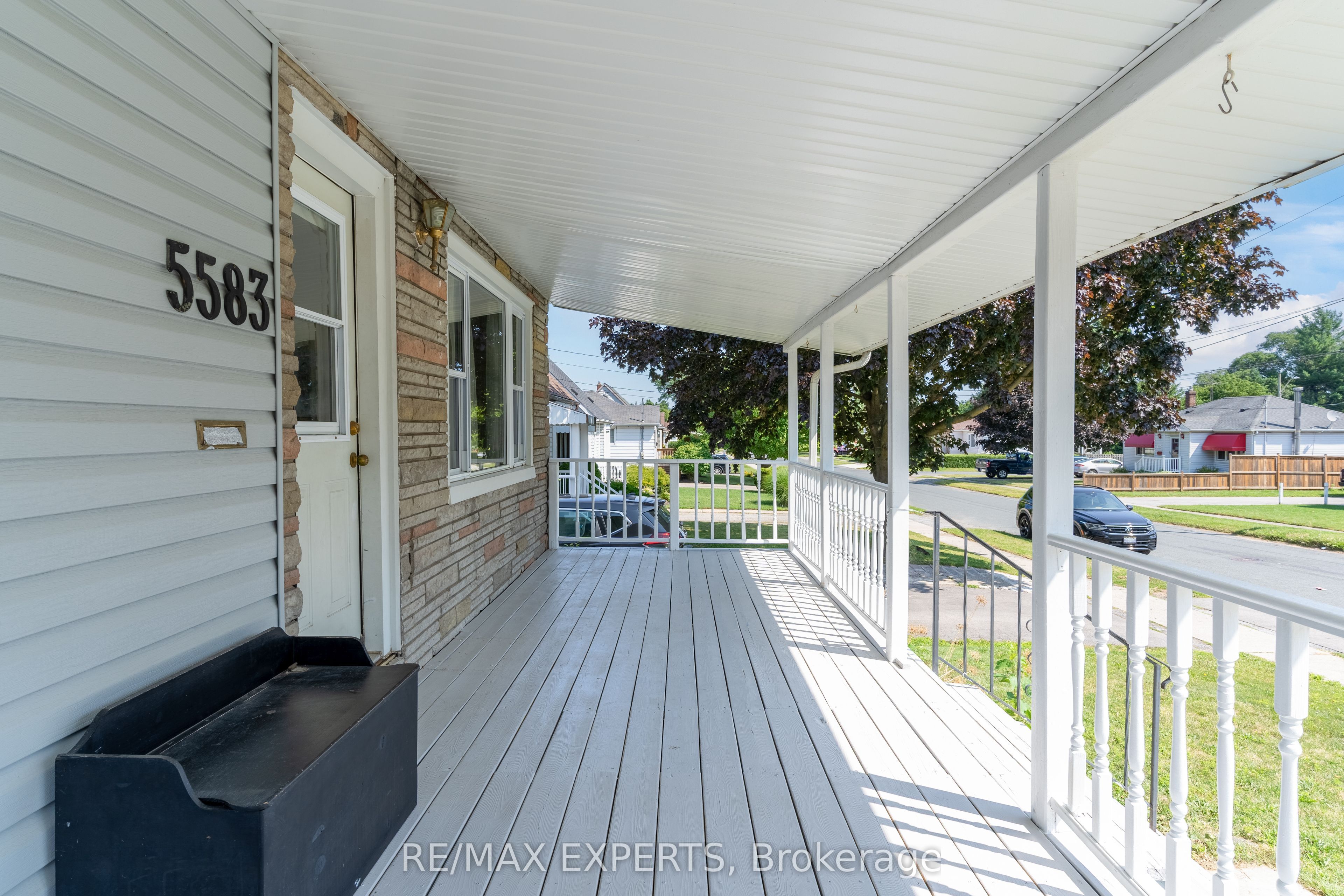 5583 Hillsdale Avenue Property Photo 8