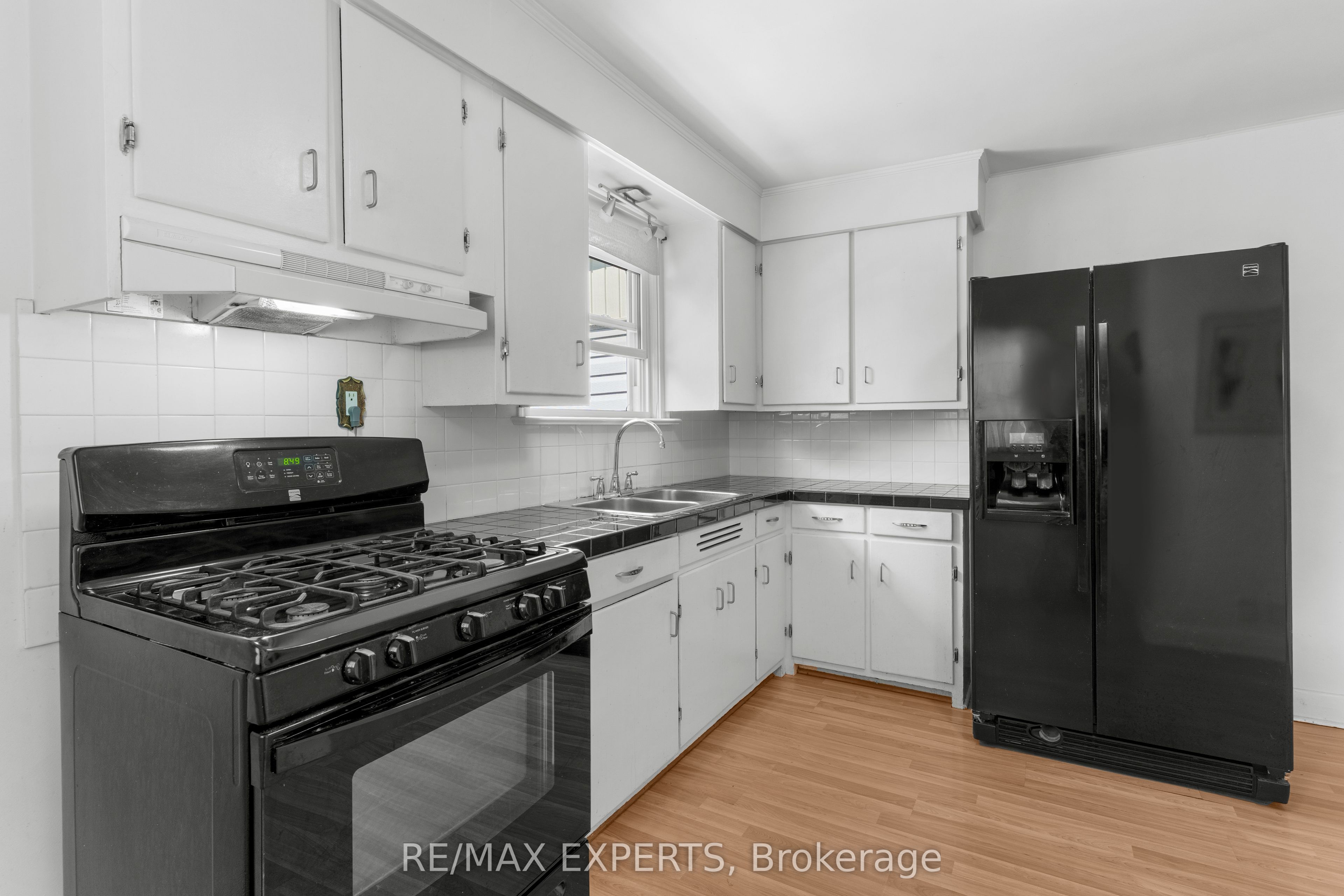 5583 Hillsdale Avenue Property Photo 10