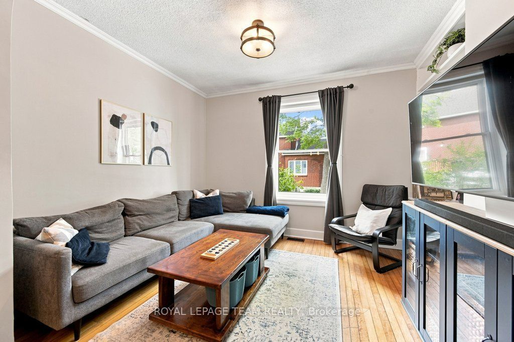 366 Arlington Avenue Property Photo 10