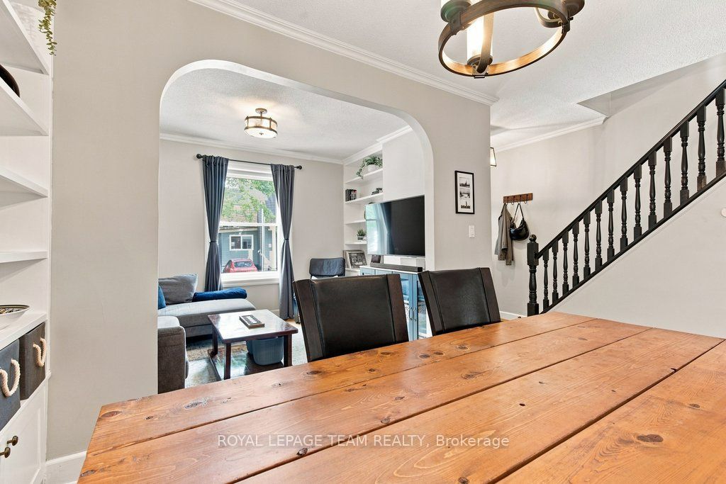 366 Arlington Avenue Property Photo 11