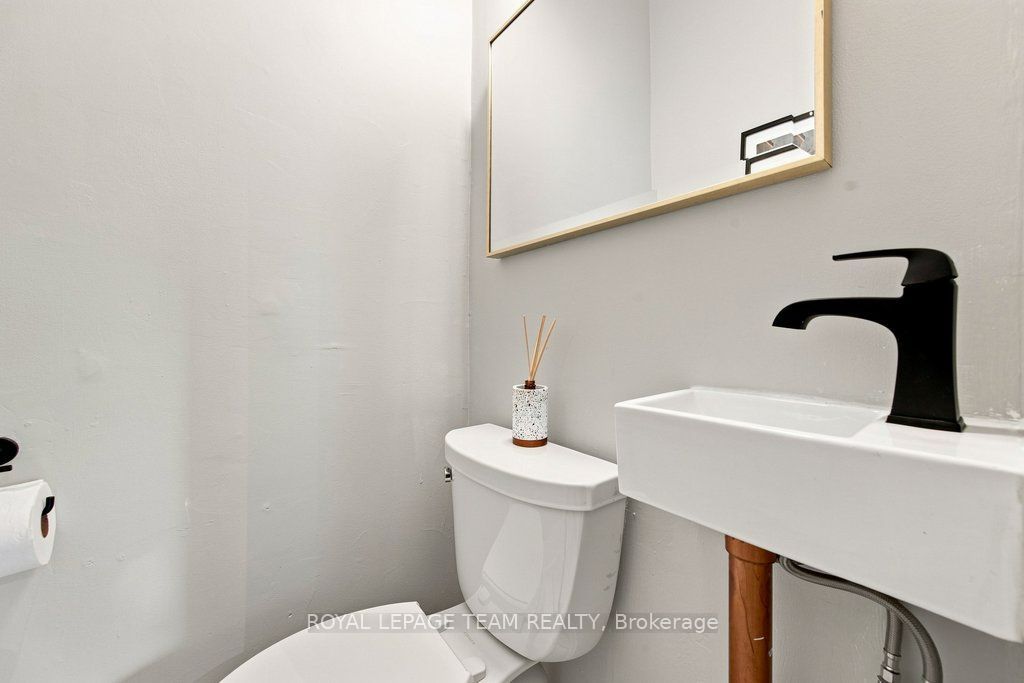366 Arlington Avenue Property Photo 20