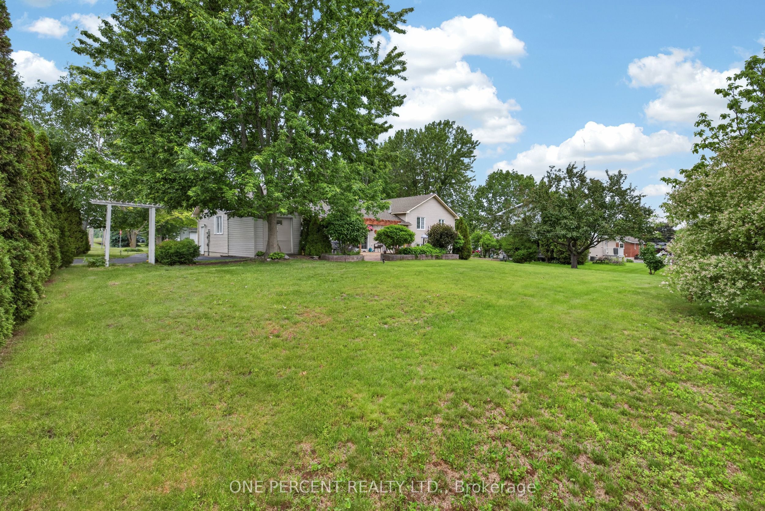 3061 Bridge Street Property Photo 33