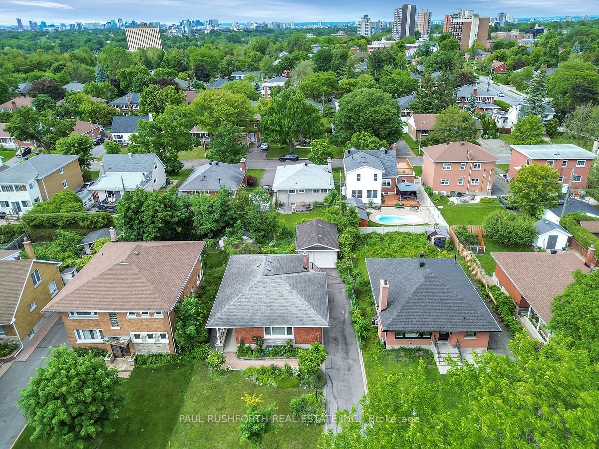 1075 Secord Avenue Property Photo 3