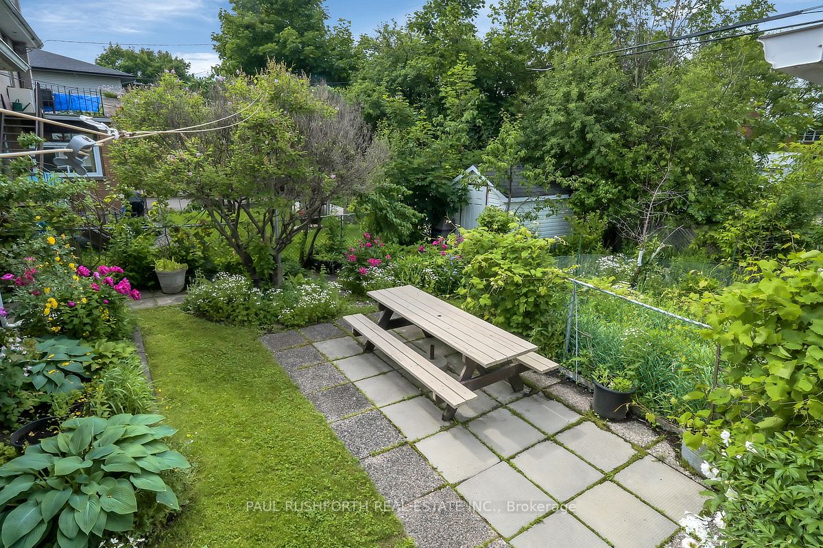 1075 Secord Avenue Property Photo 29
