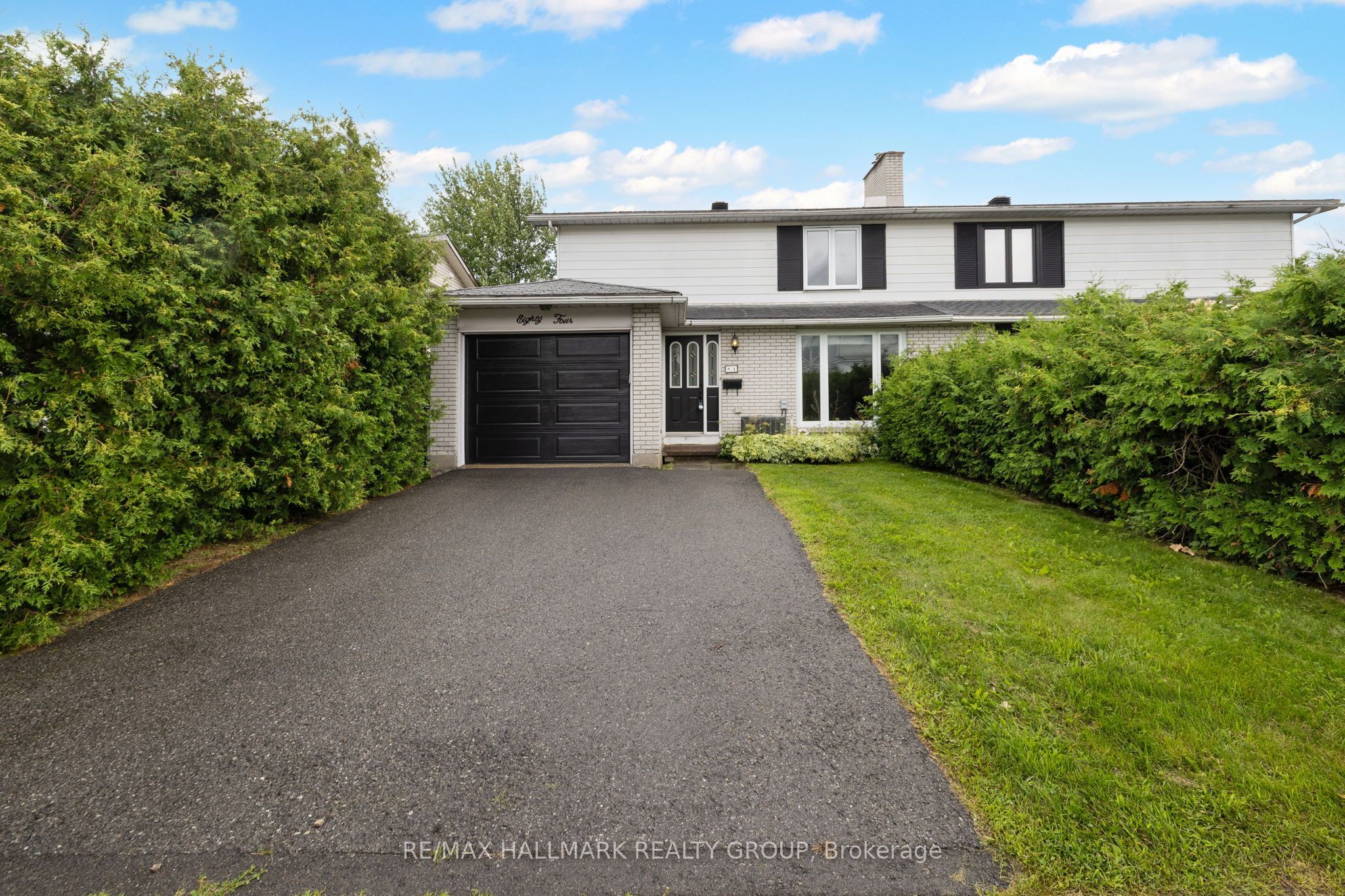 84 Chesterton Drive Property Photo 1