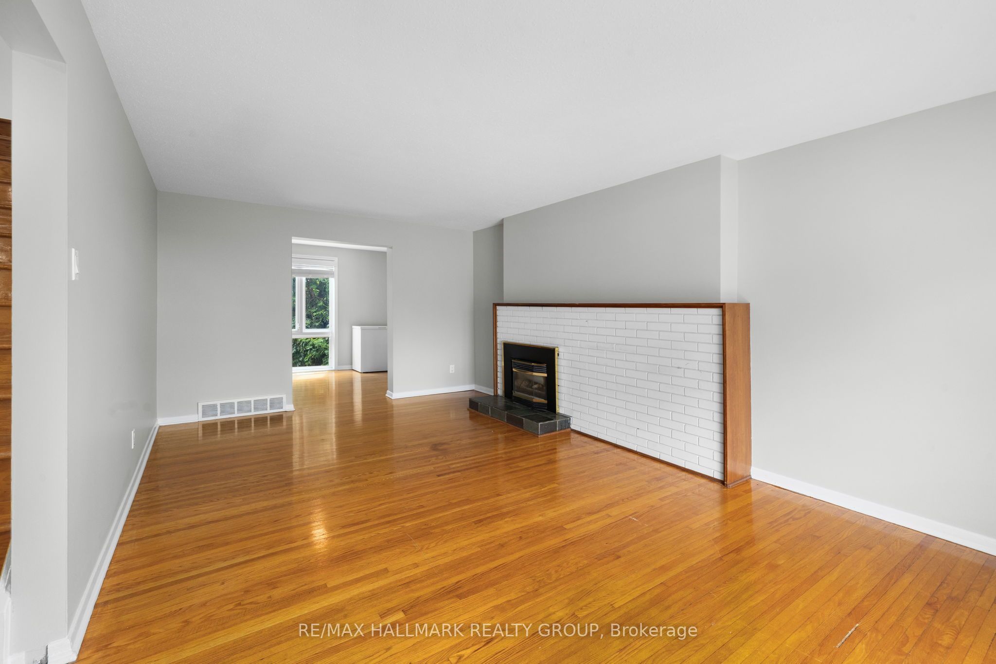 84 Chesterton Drive Property Photo 5