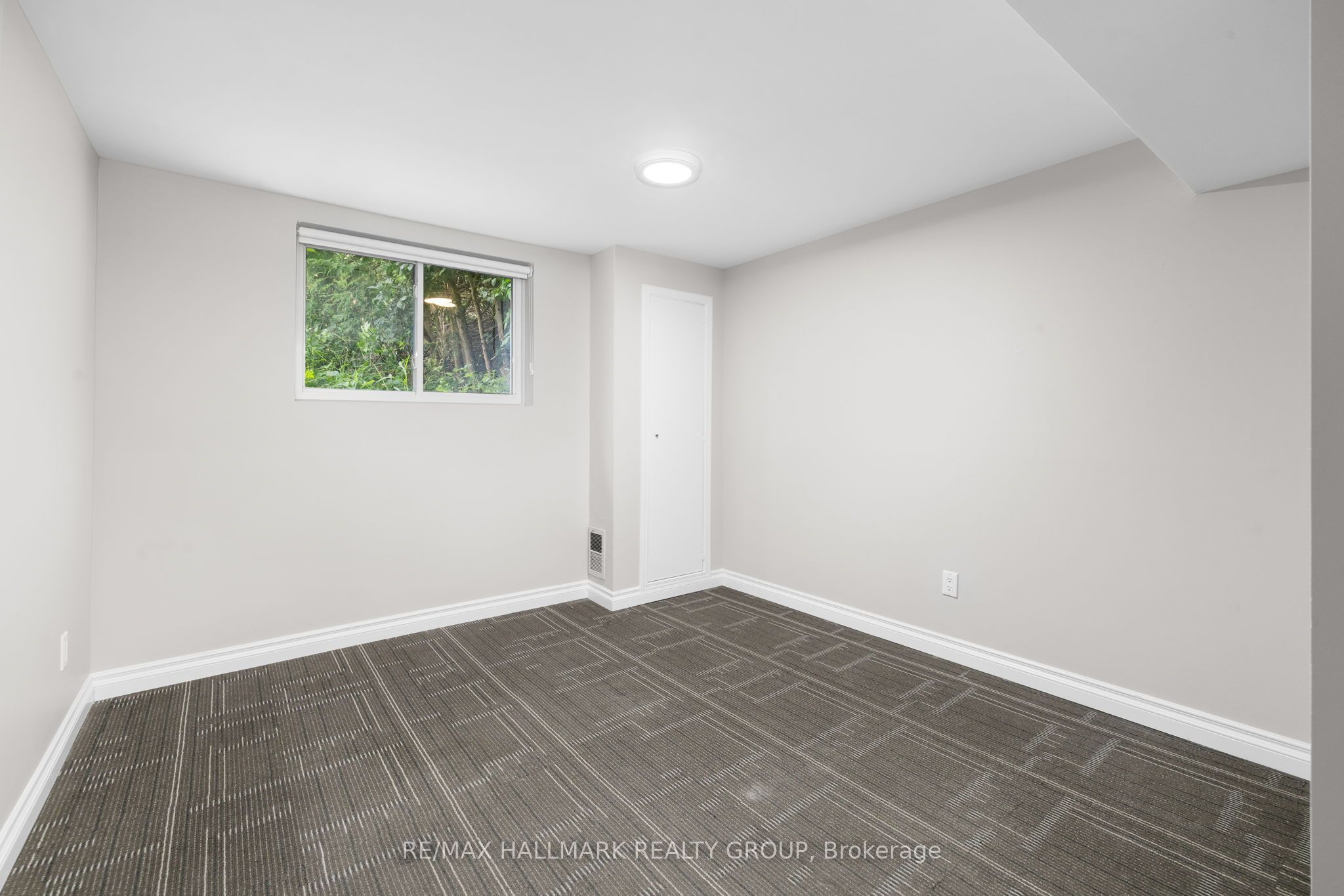 84 Chesterton Drive Property Photo 33