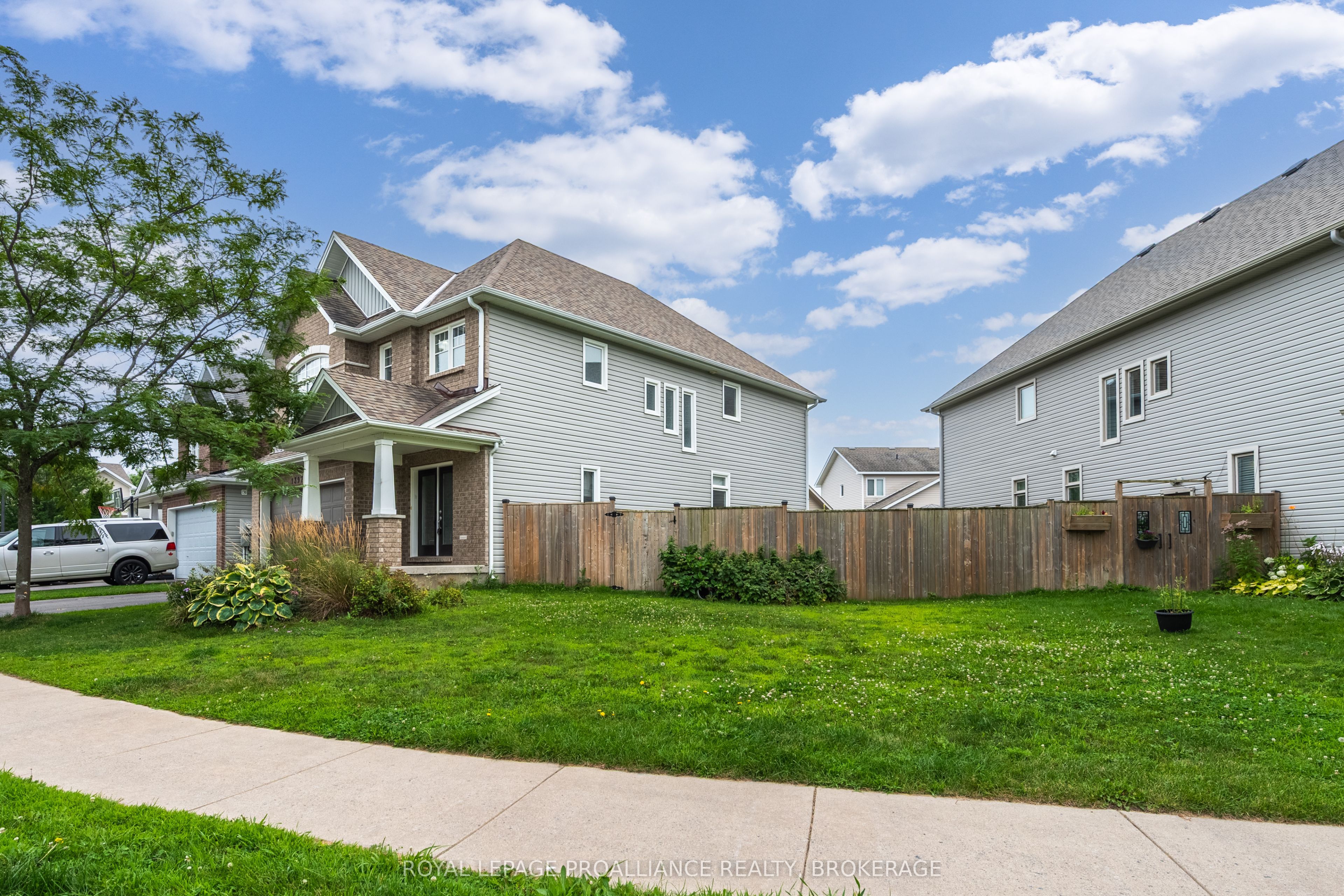 1397 Waterside Way Property Photo 3