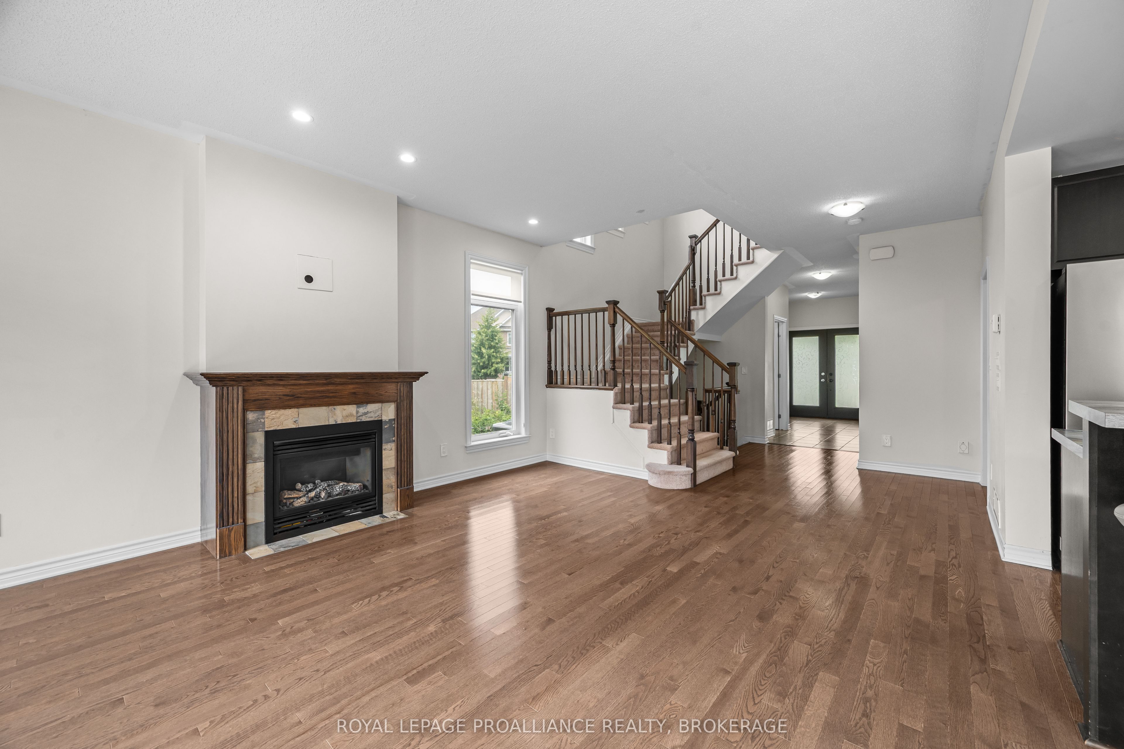 1397 Waterside Way Property Photo 10