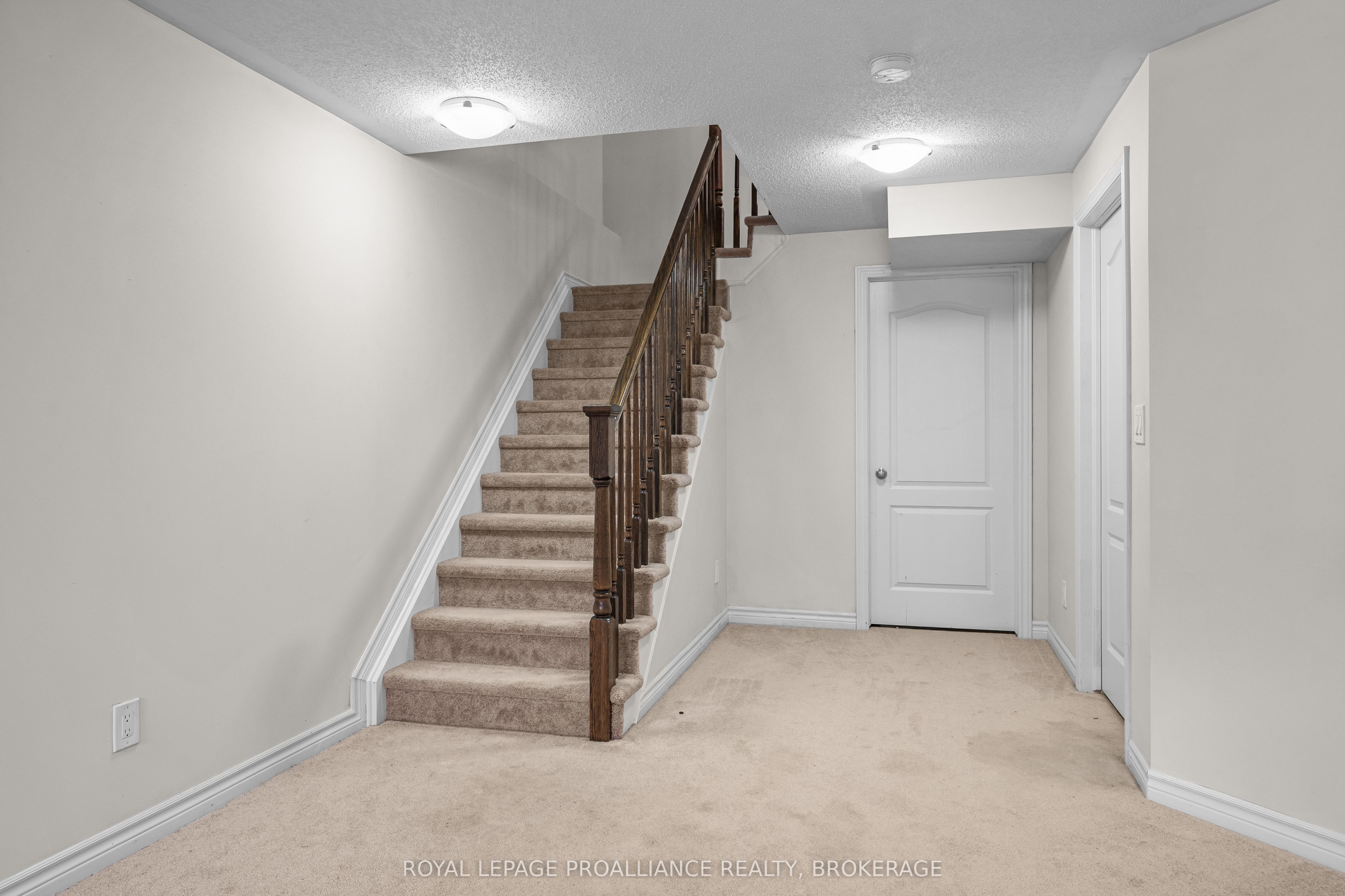 1397 Waterside Way Property Photo 38