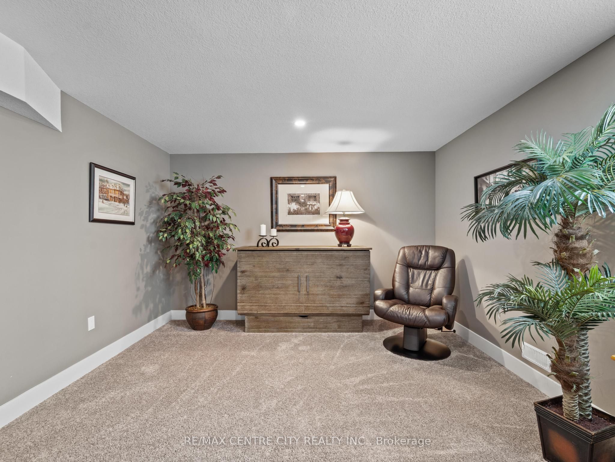38 Erin Place Property Photo 35