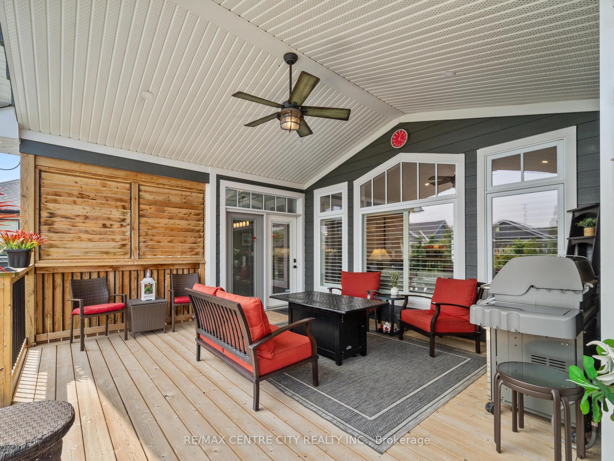 38 Erin Place Property Photo 46