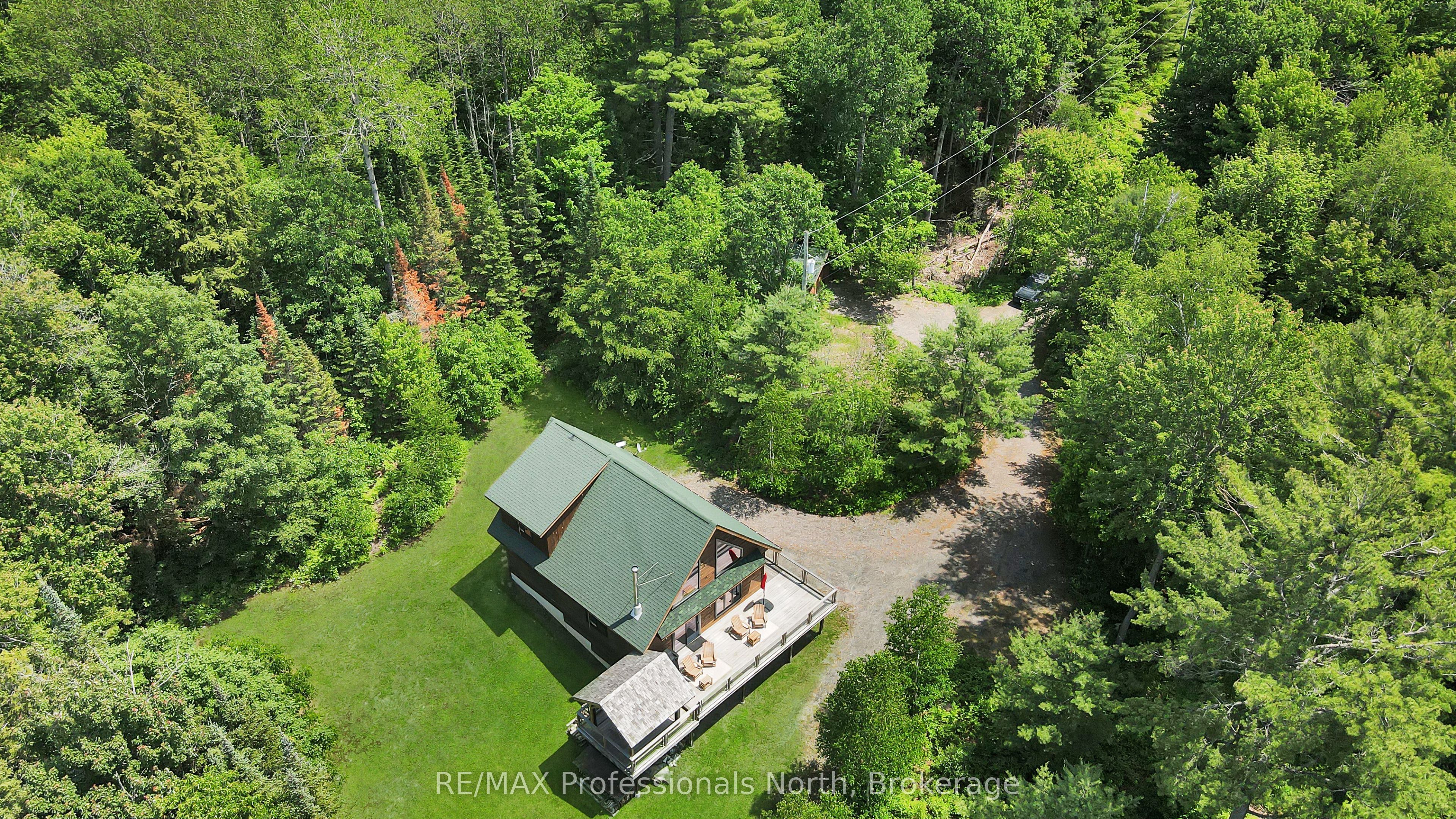 3047 Harburn Road Property Photo 3