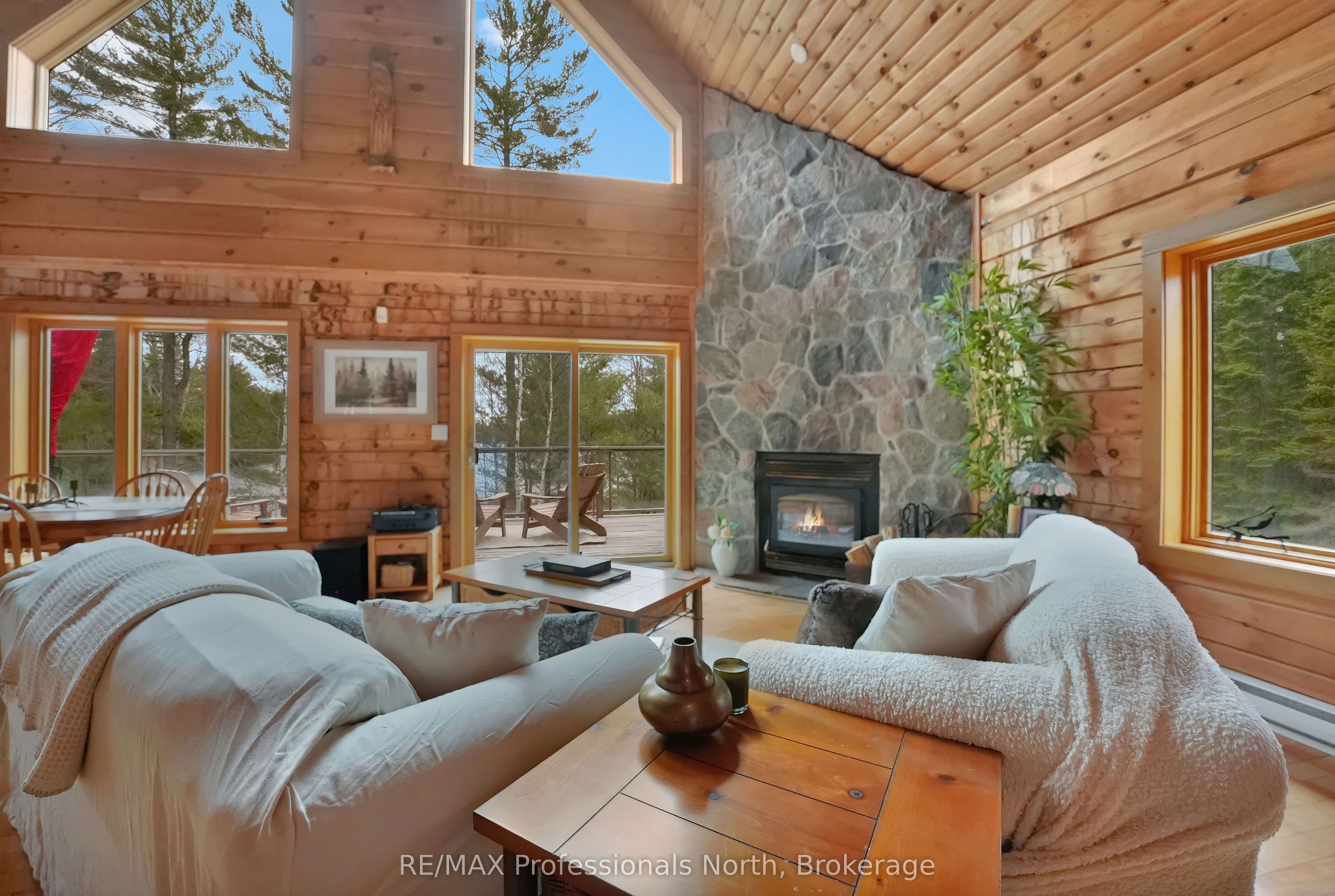 3047 Harburn Road Property Photo 9