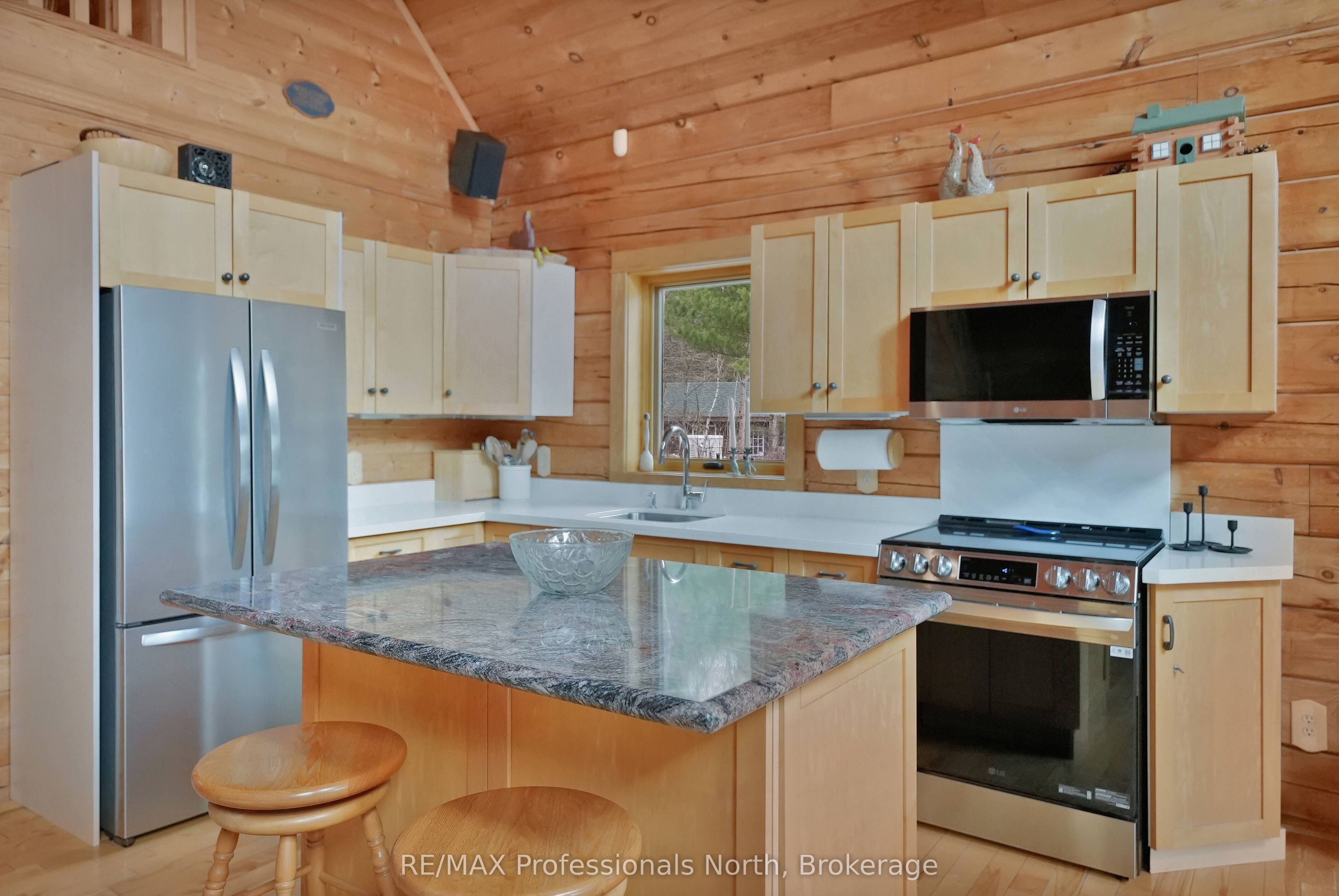 3047 Harburn Road Property Photo 11