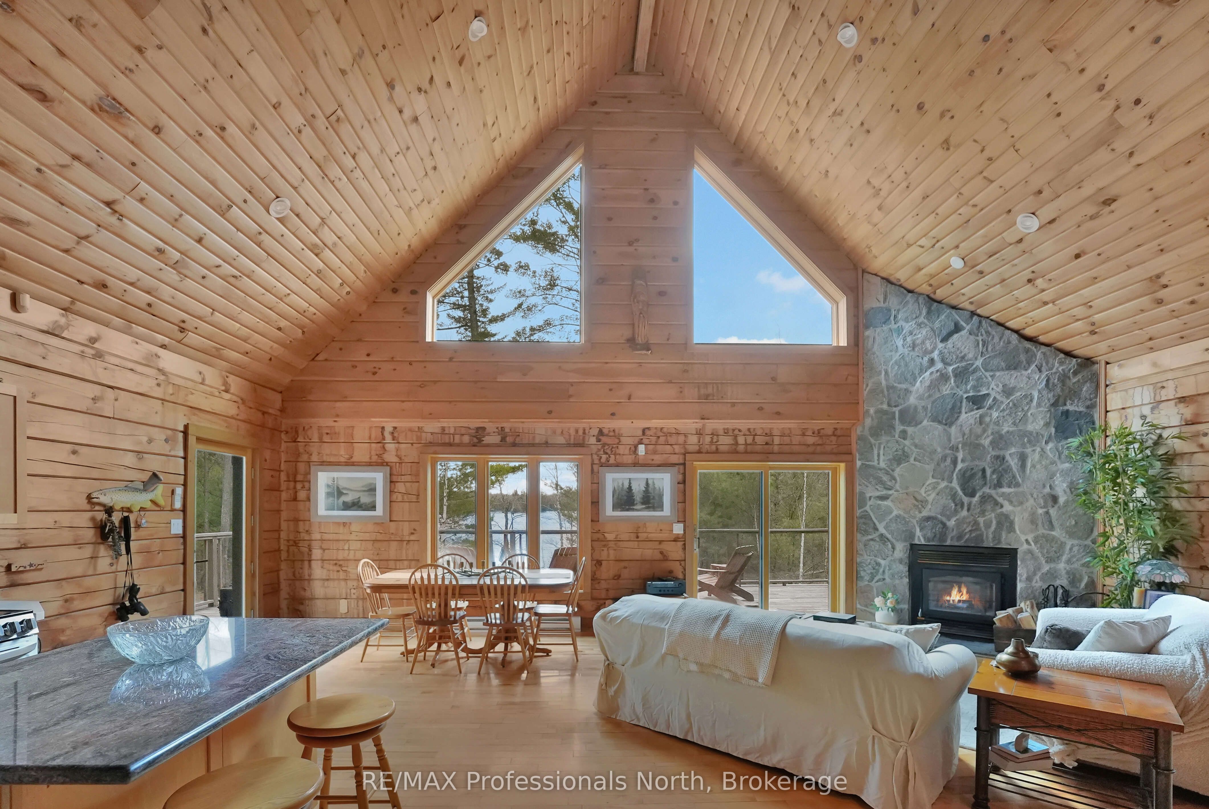 3047 Harburn Road Property Photo 12