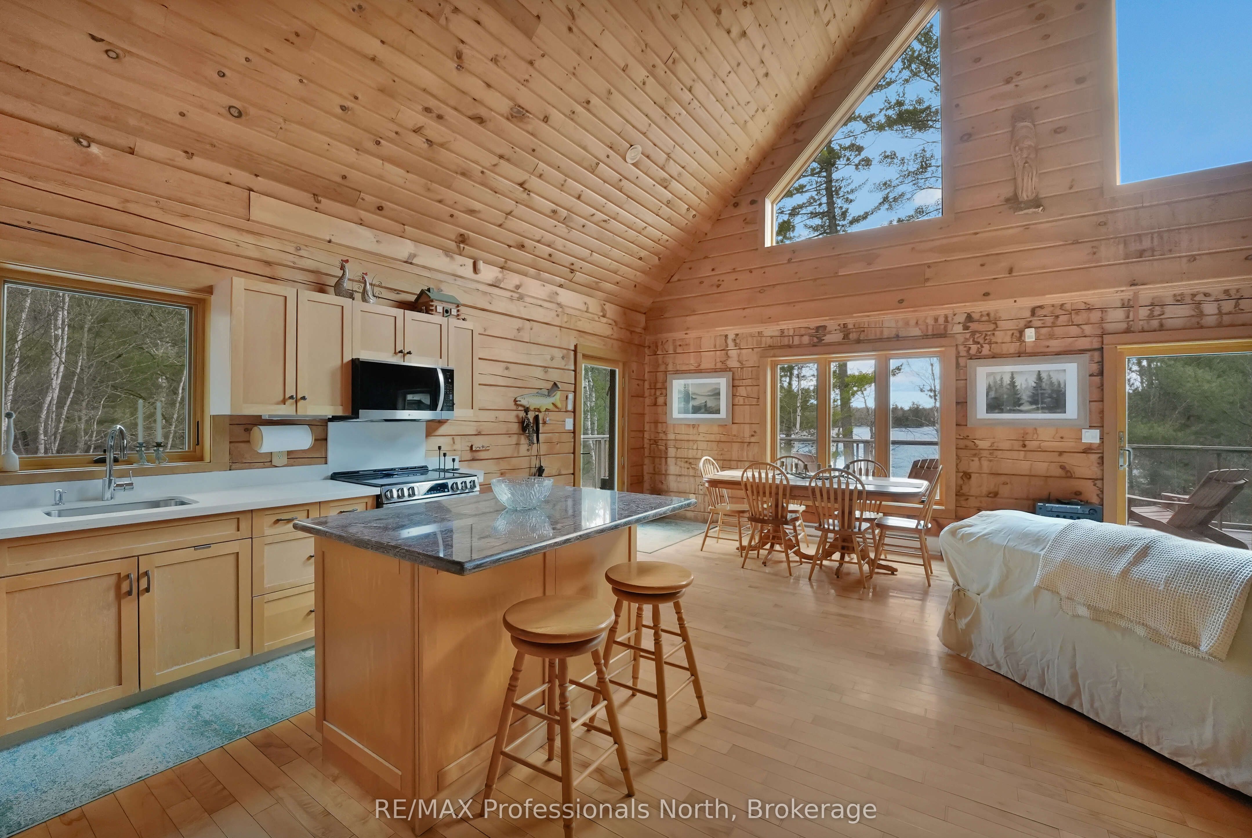 3047 Harburn Road Property Photo 13