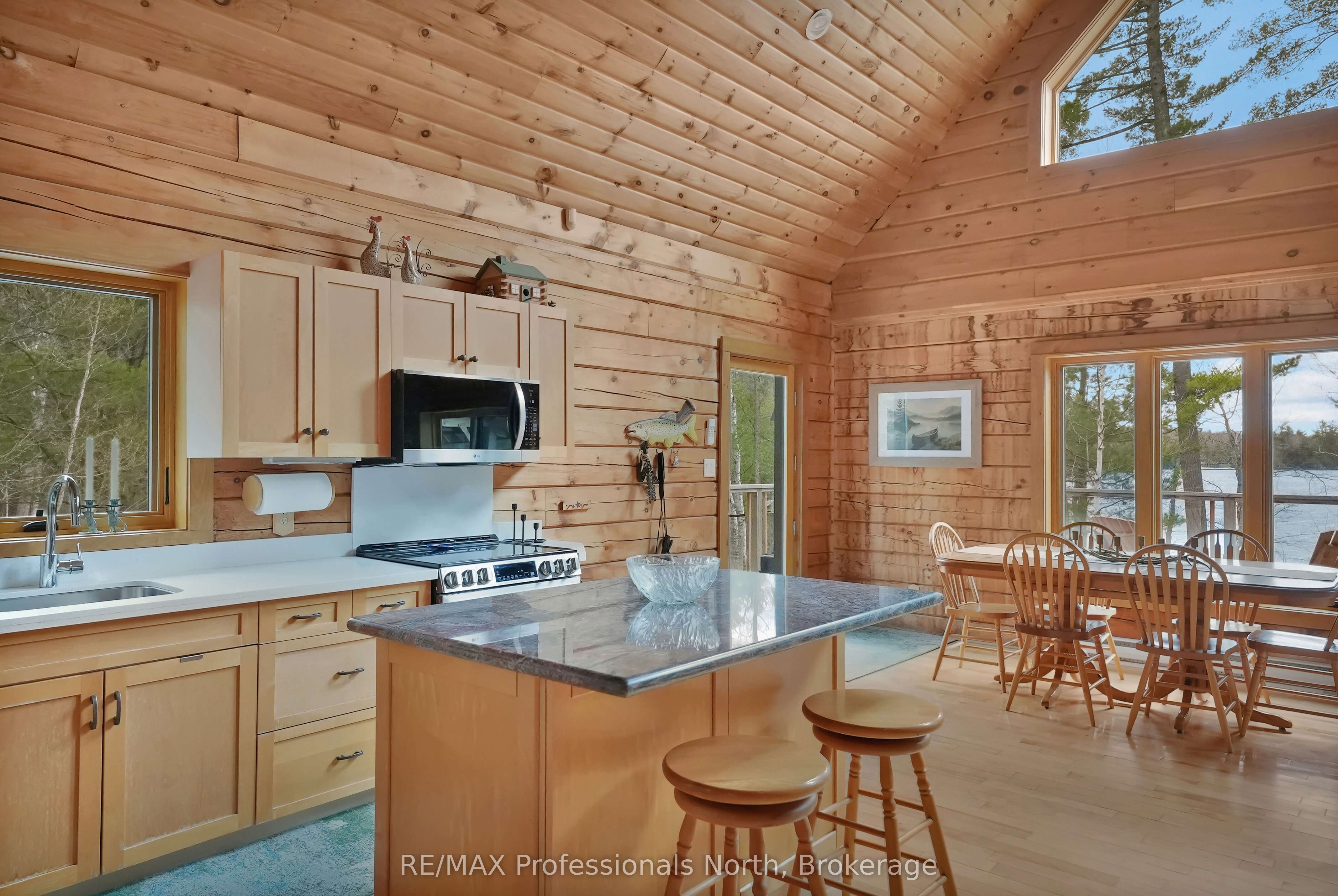 3047 Harburn Road Property Photo 14