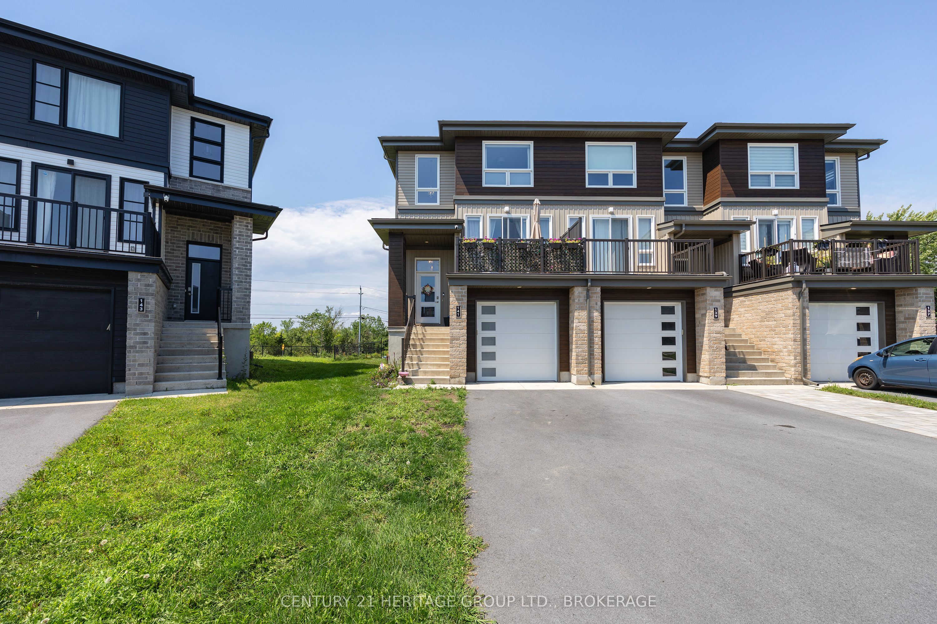 141 Superior Drive Property Photo 2