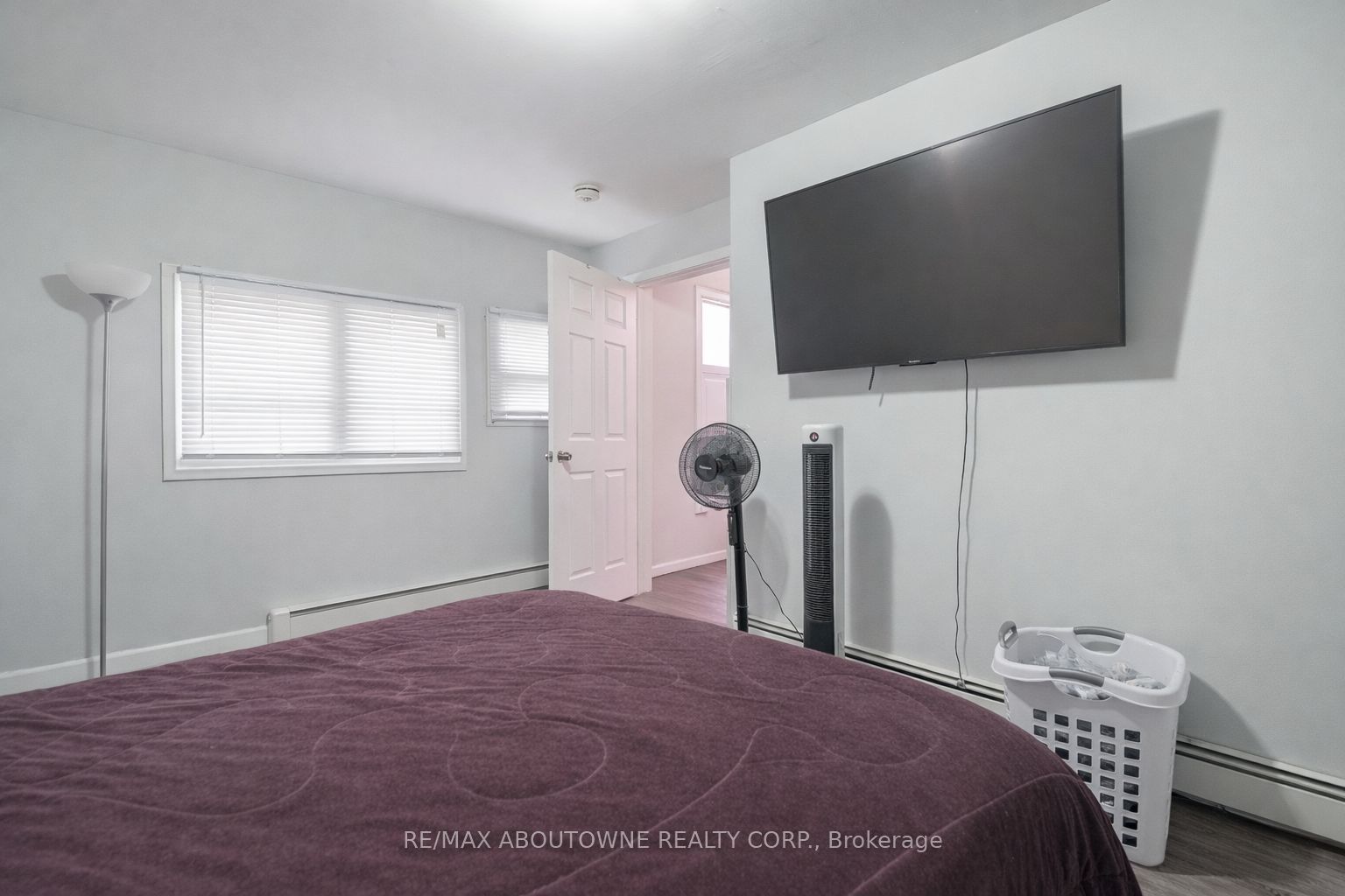 108 Queenston Street Property Photo 6