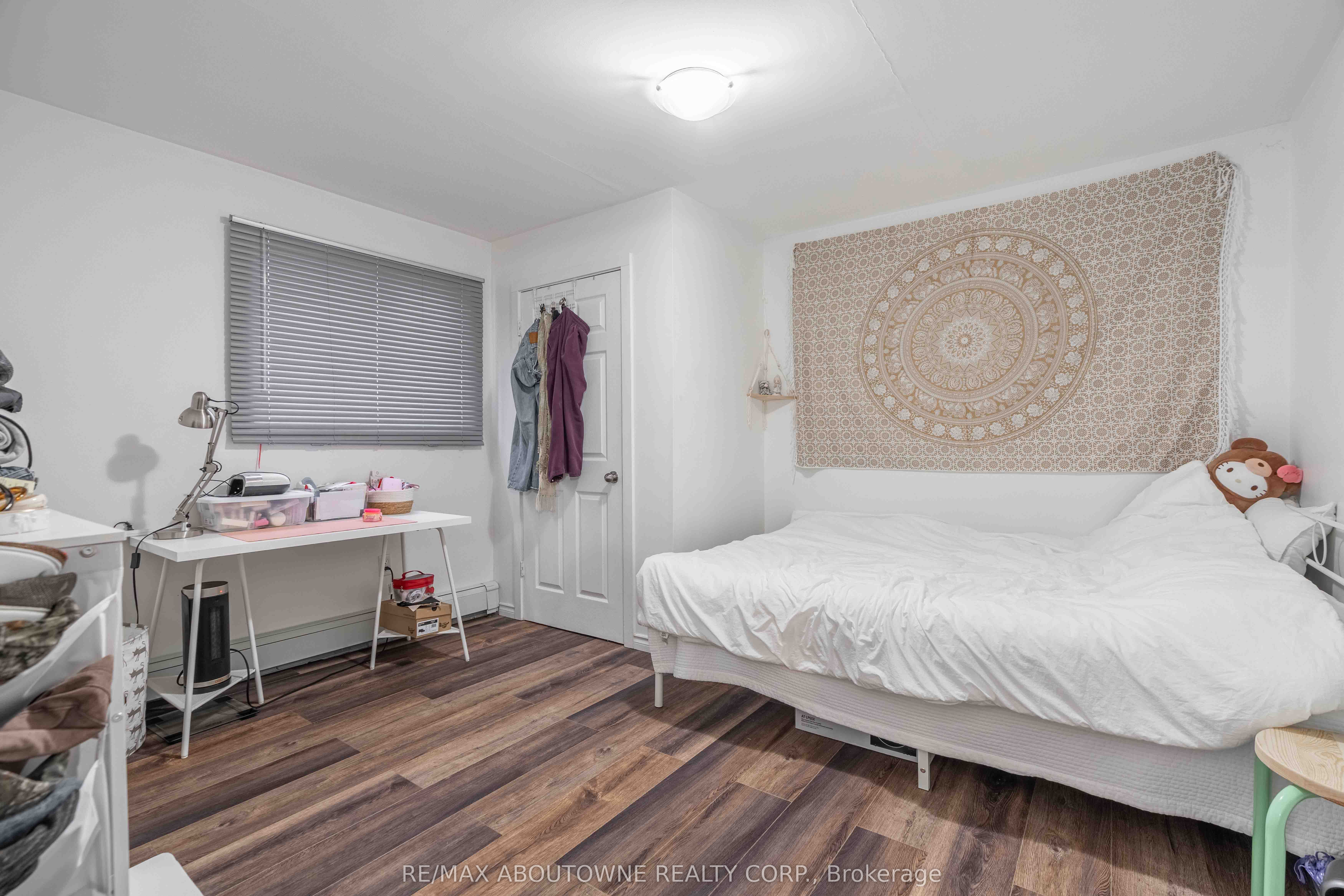 108 Queenston Street Property Photo 11