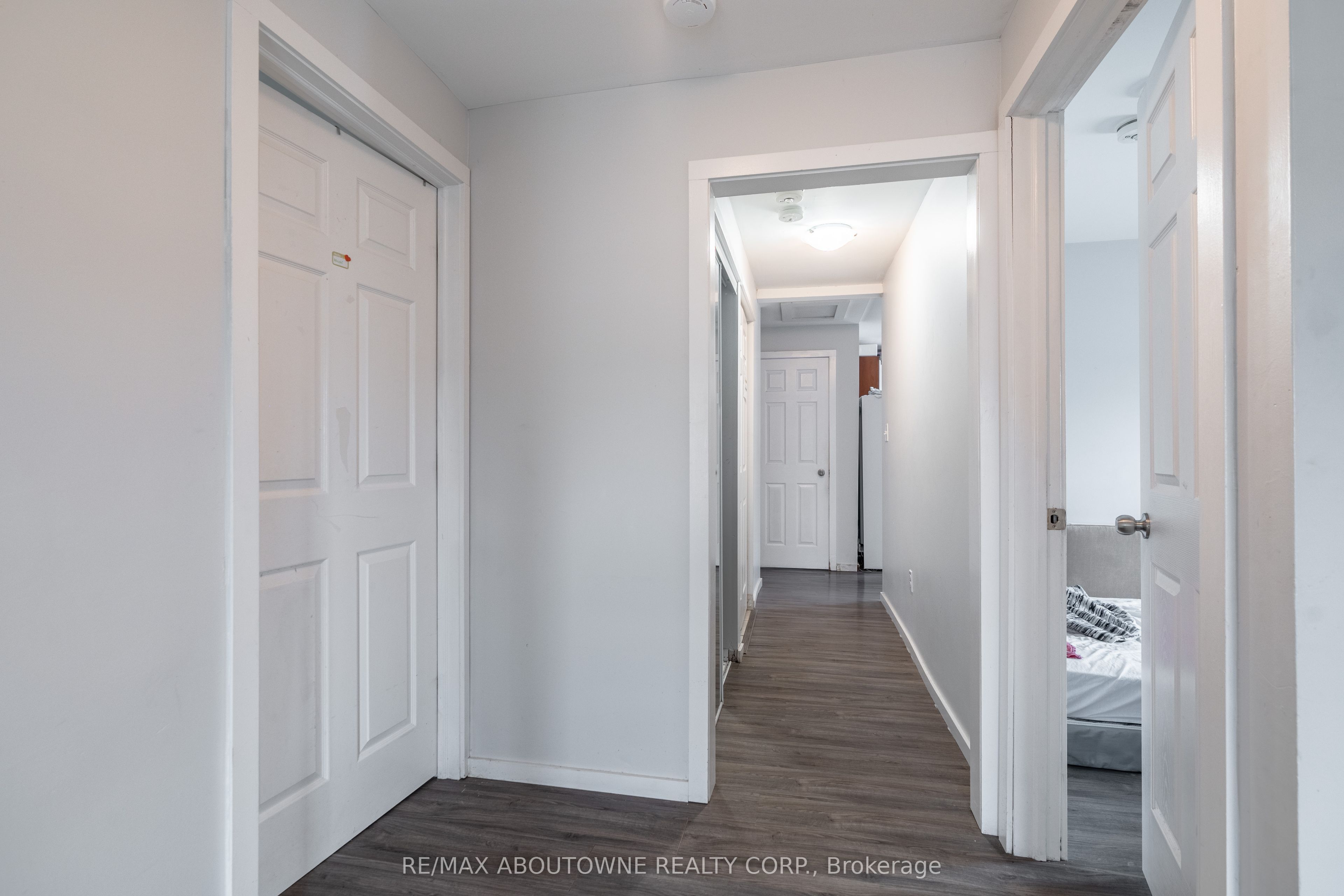 108 Queenston Street Property Photo 13