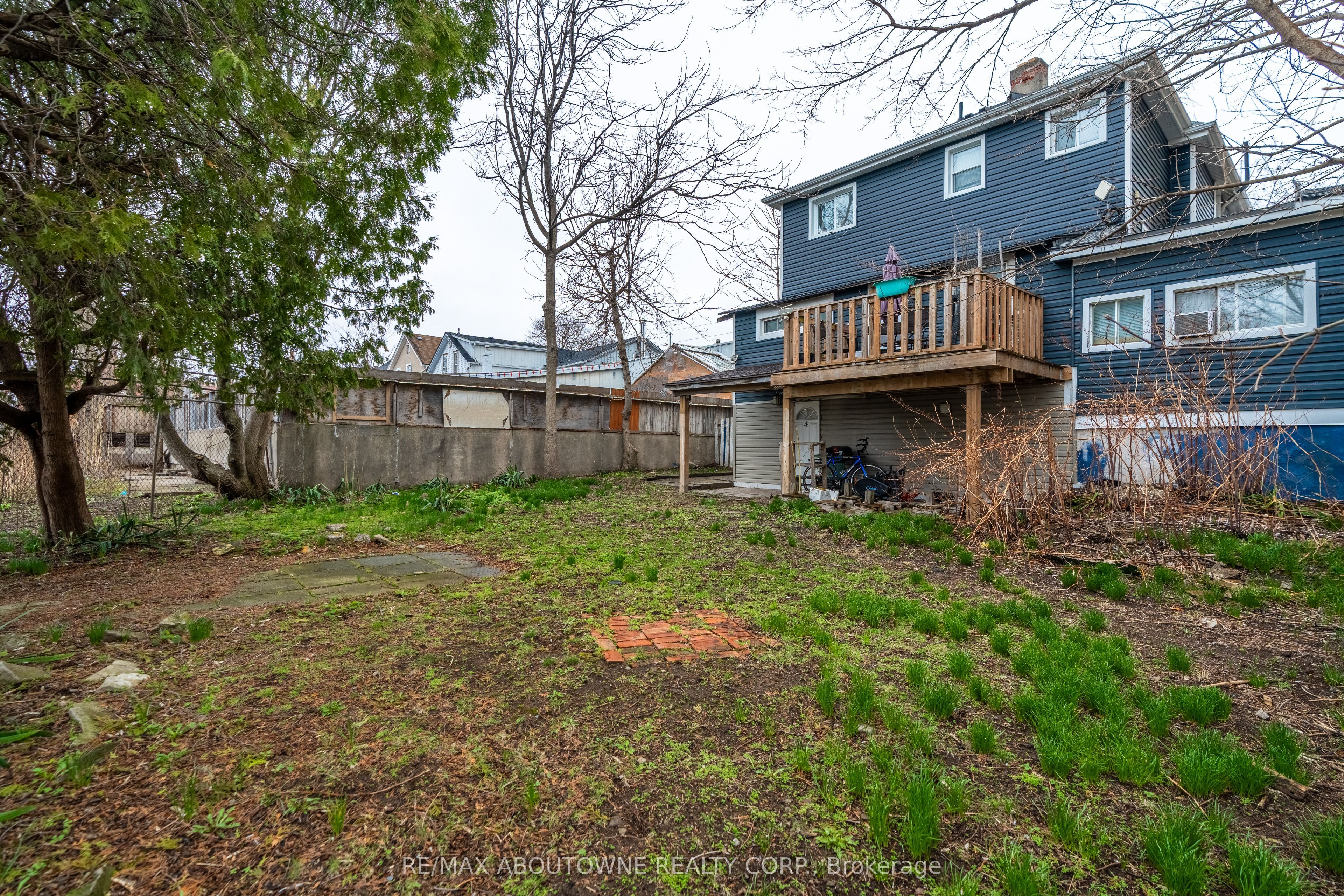 108 Queenston Street Property Photo 29