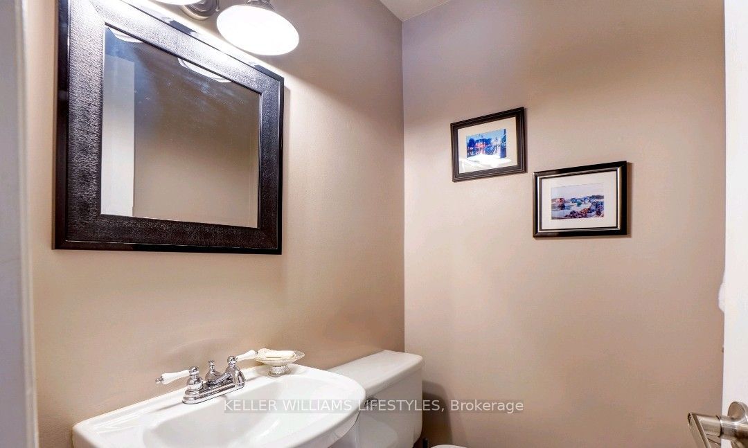 70 Chiddington Gate Property Photo 10