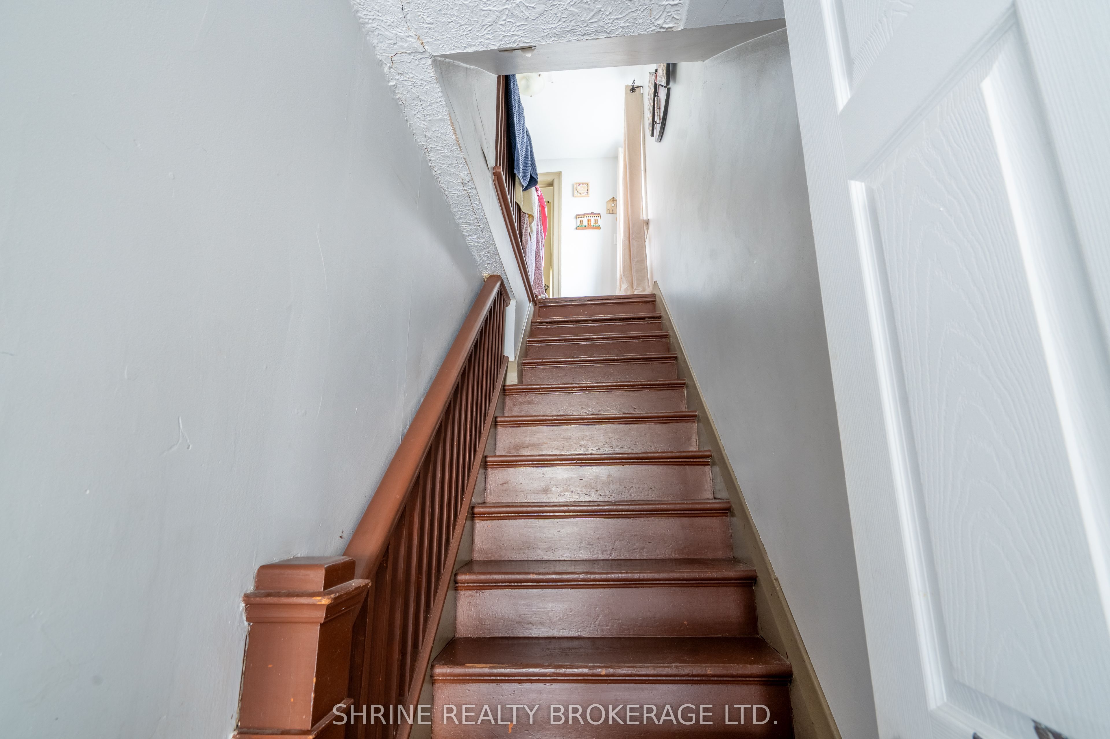1487 Dundas Street Property Photo 28