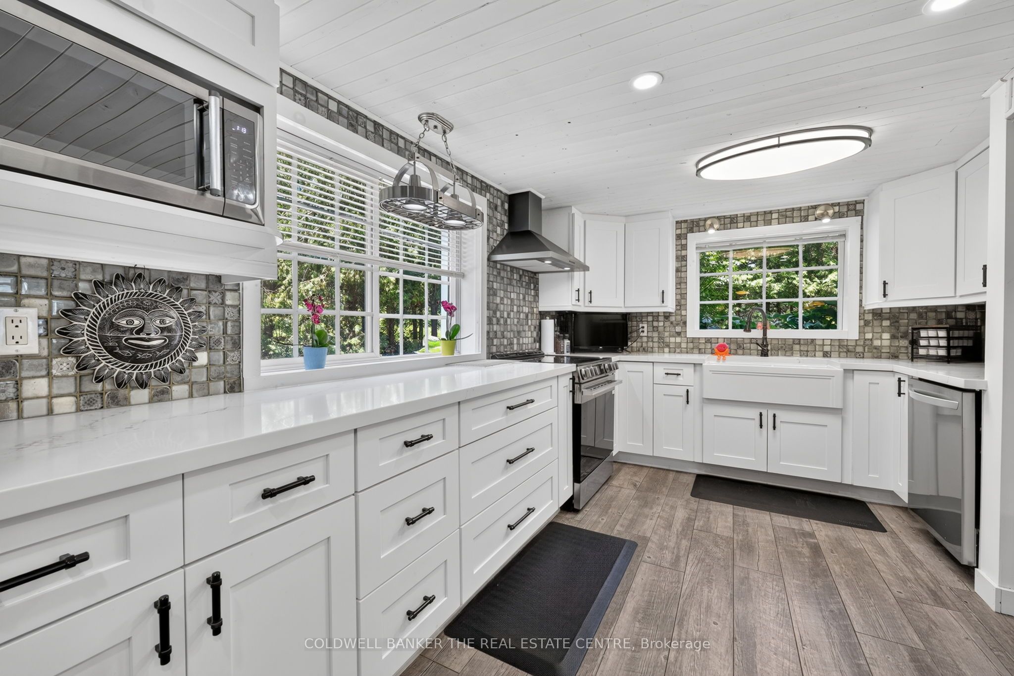 1057 Severn River Road Property Photo 10