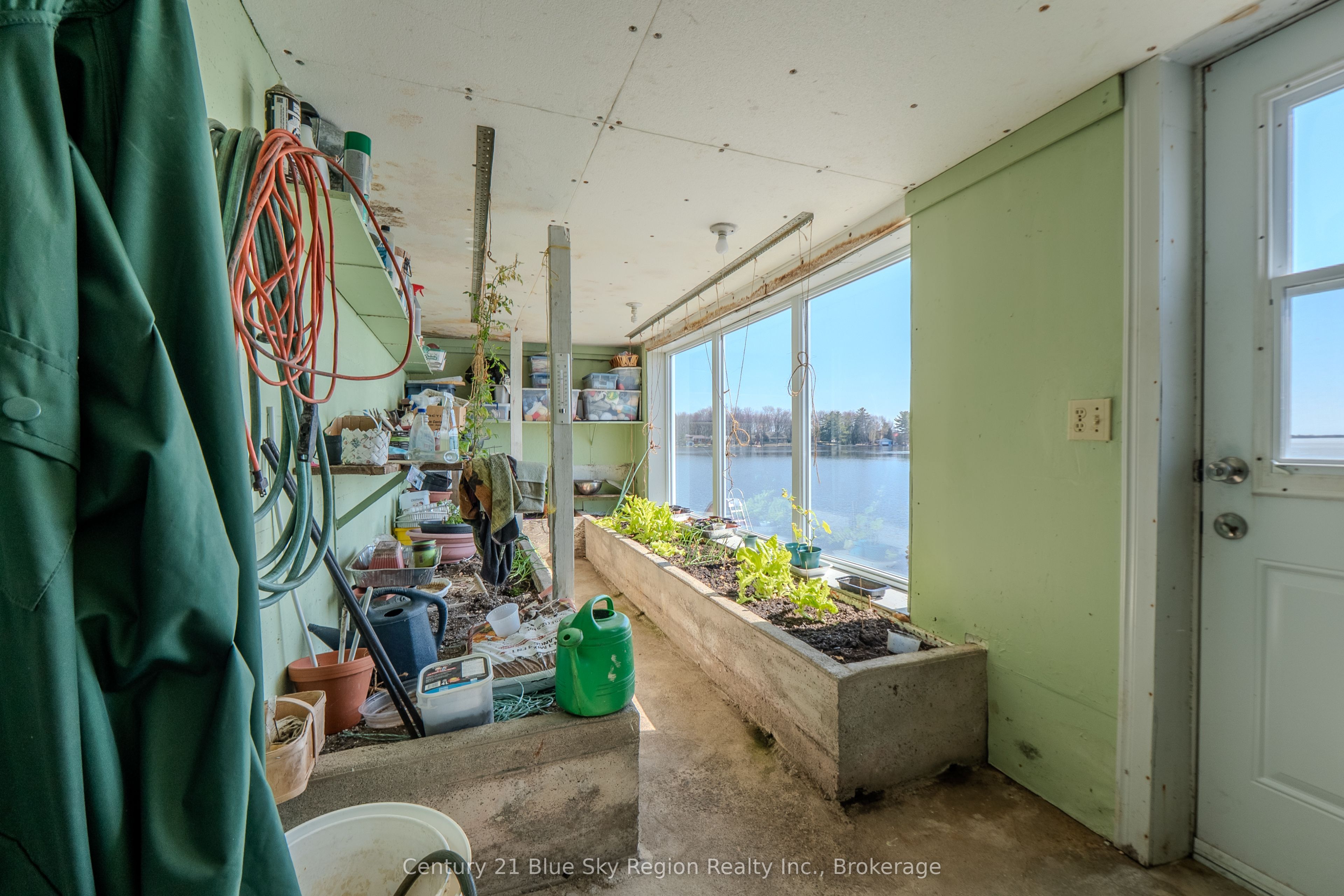 8 Gerard Road Property Photo 25