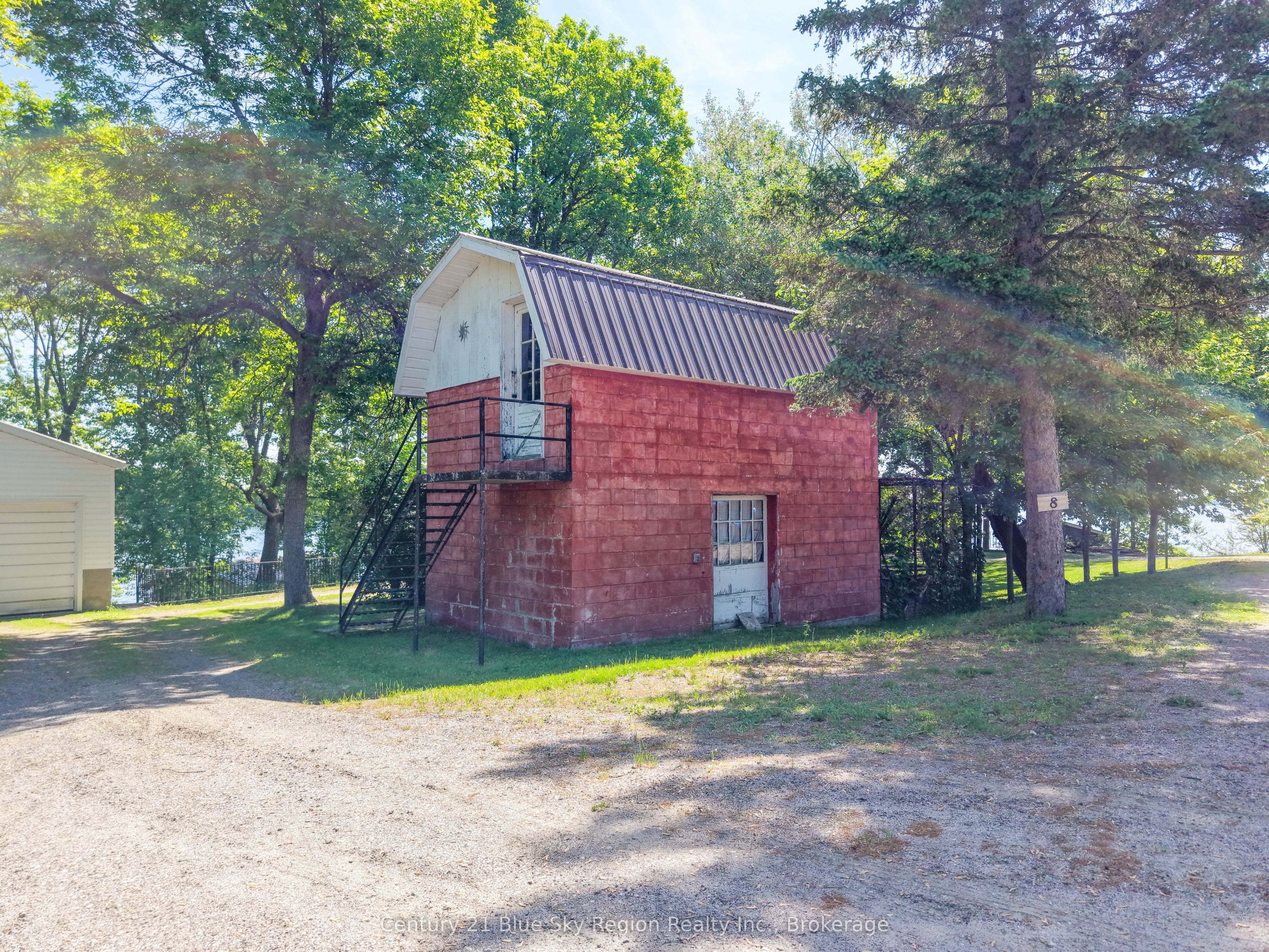 8 Gerard Road Property Photo 36