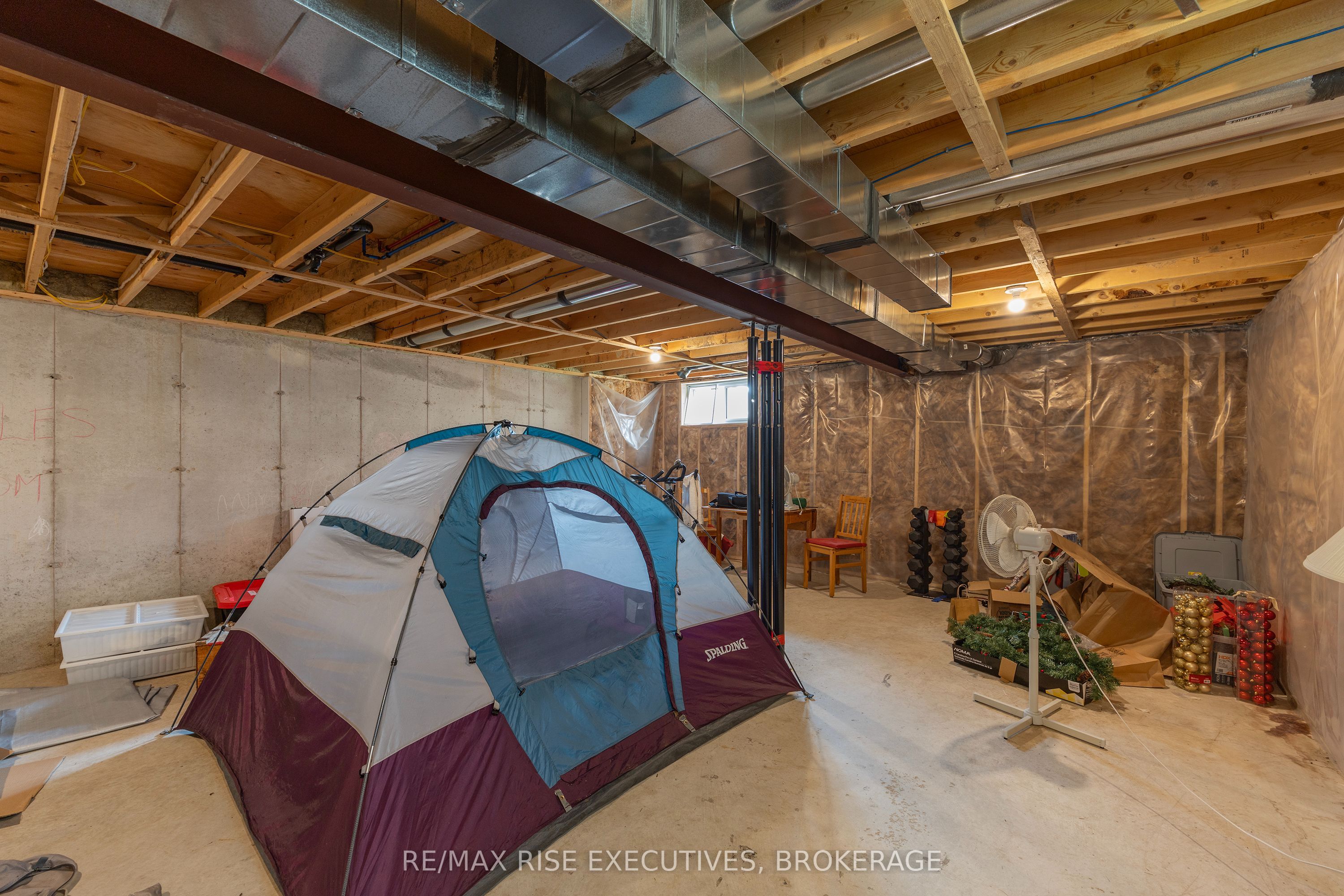 1233 Max Crescent Property Photo 42