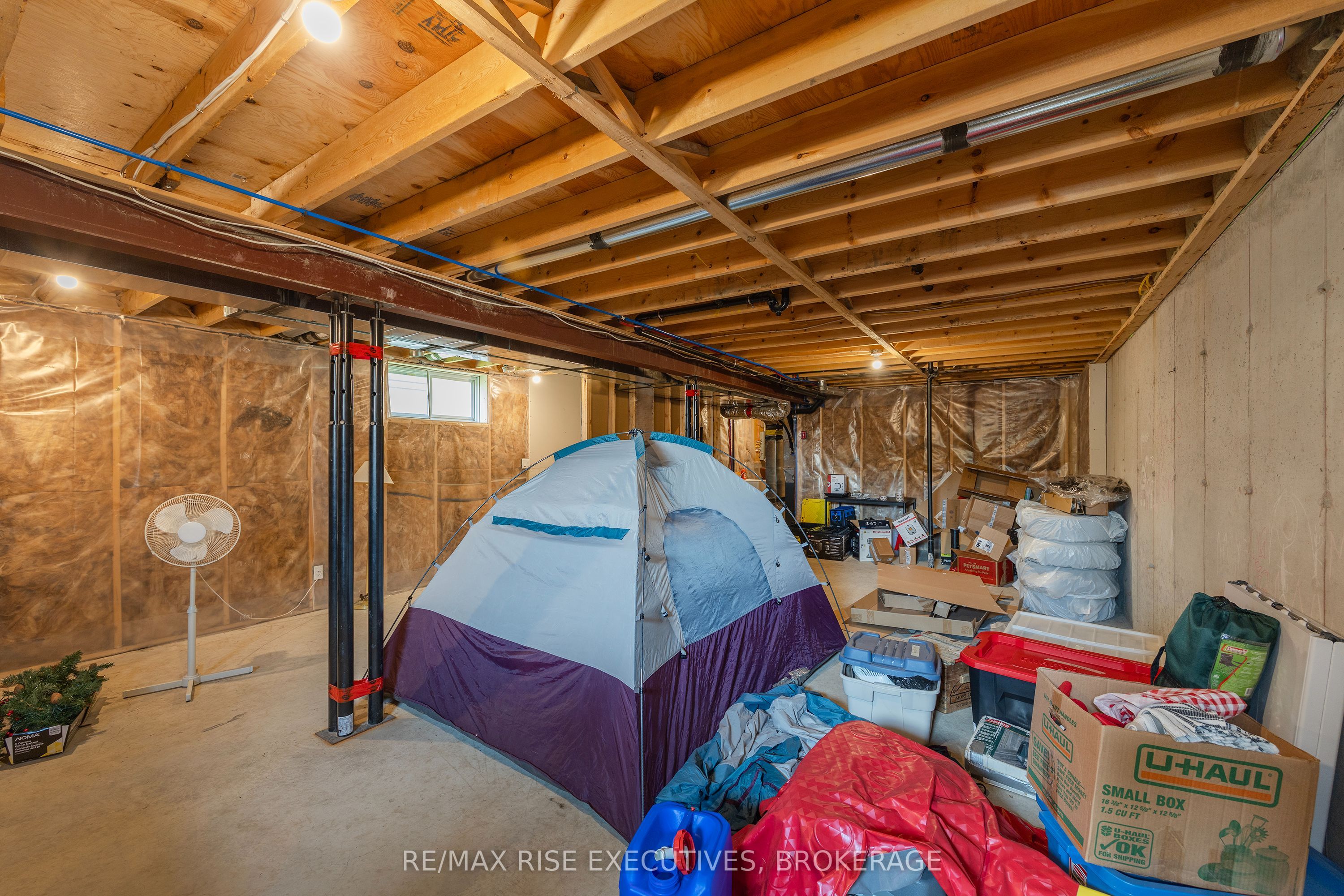 1233 Max Crescent Property Photo 43