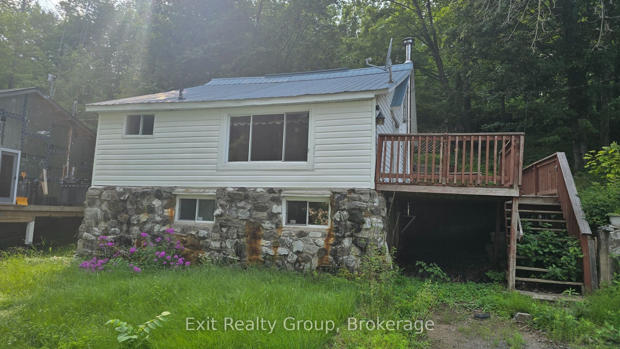 82 Ballam Lane B Property Photo 1